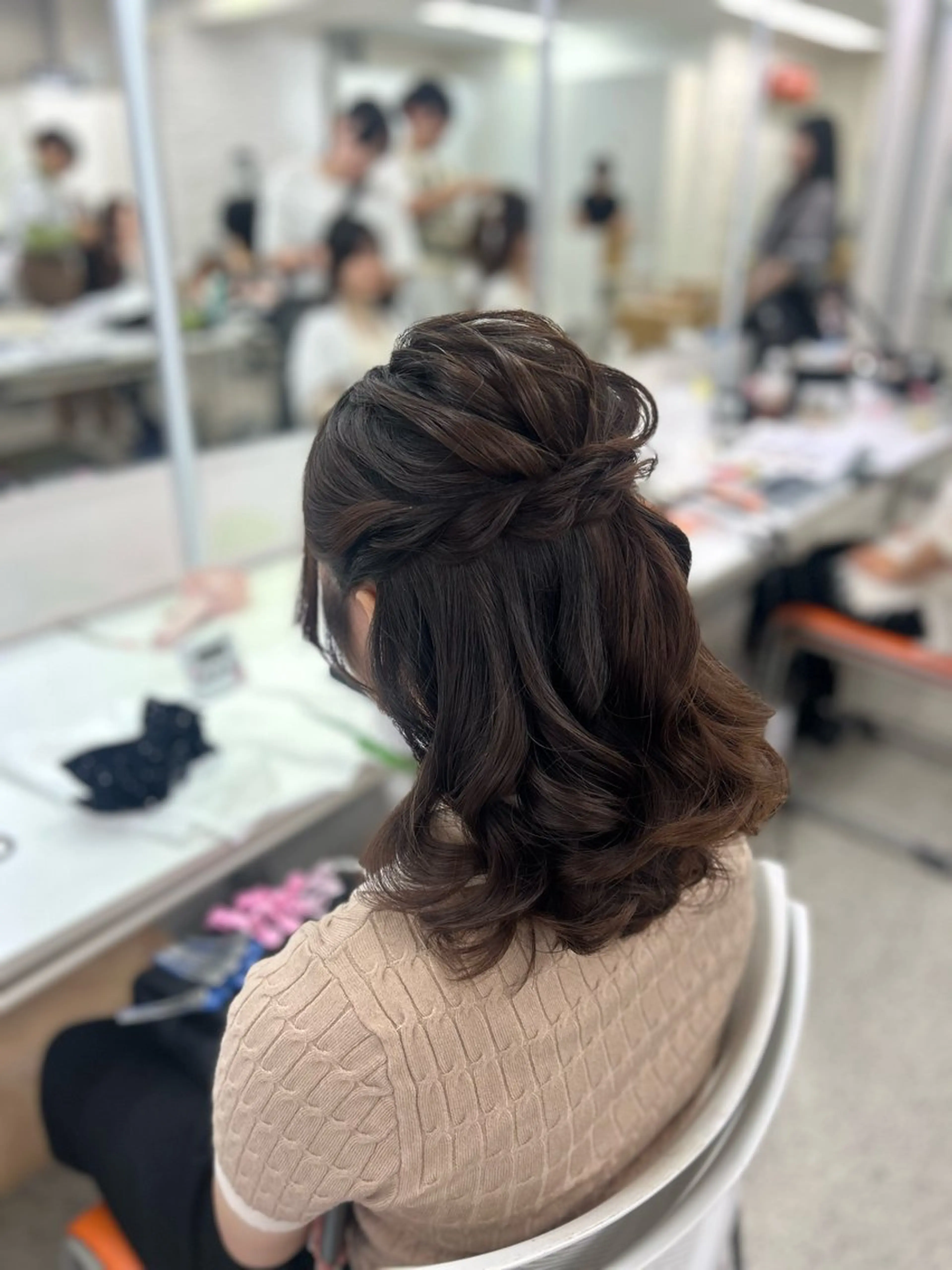 ヘアアレンジ ハーフアップ ヘアセット 伊藤 萌加のヘアスタイル