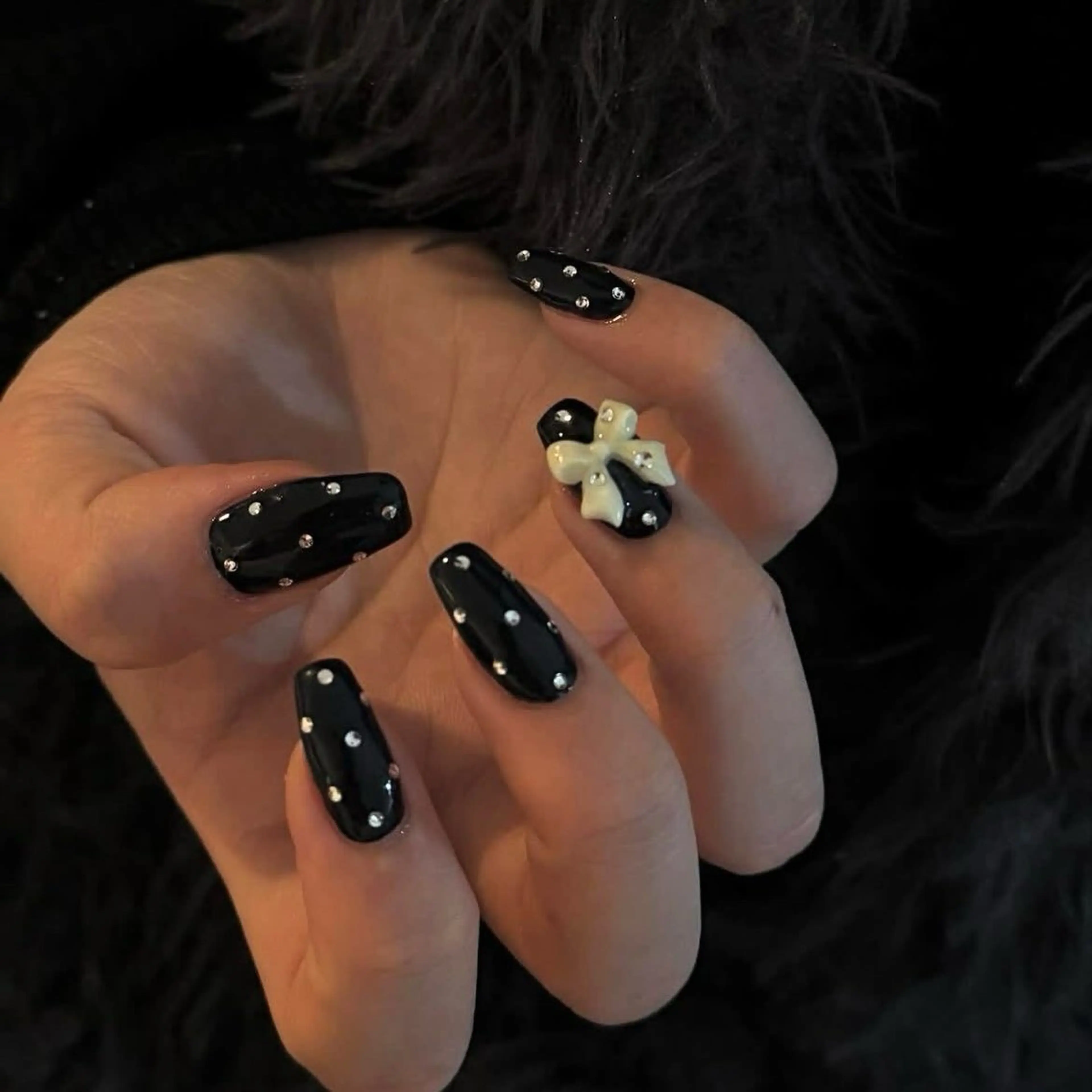 ネイル フレンチネイル ジェルネイル キラキラネイル 韓国ネイル マグネットネイル ハンドネイル Julli nail studio所属・Julli NailStudioのネイルデザイン