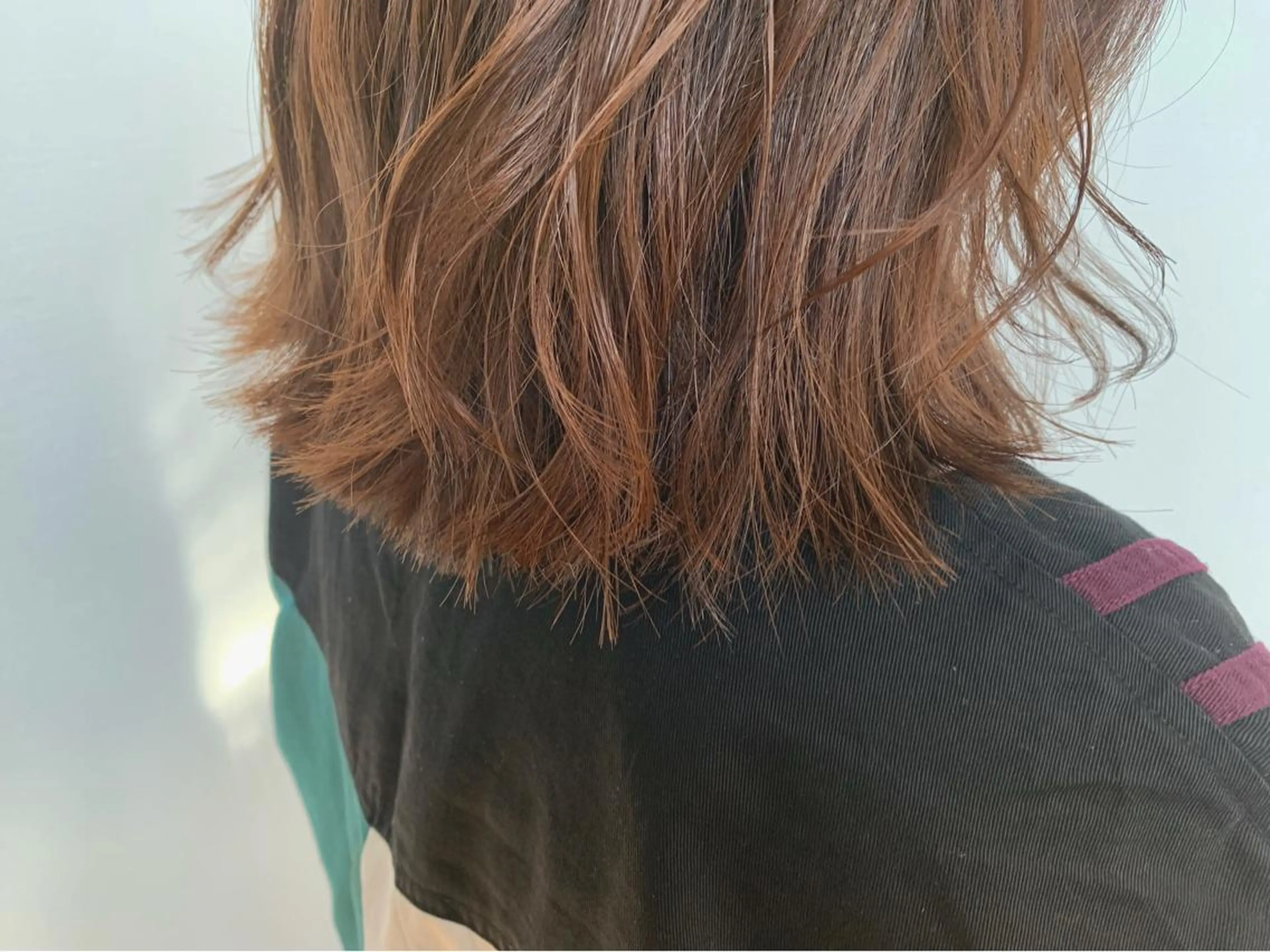 ミディアム カラー 【Uneユヌ】菊地 春那のヘアスタイル