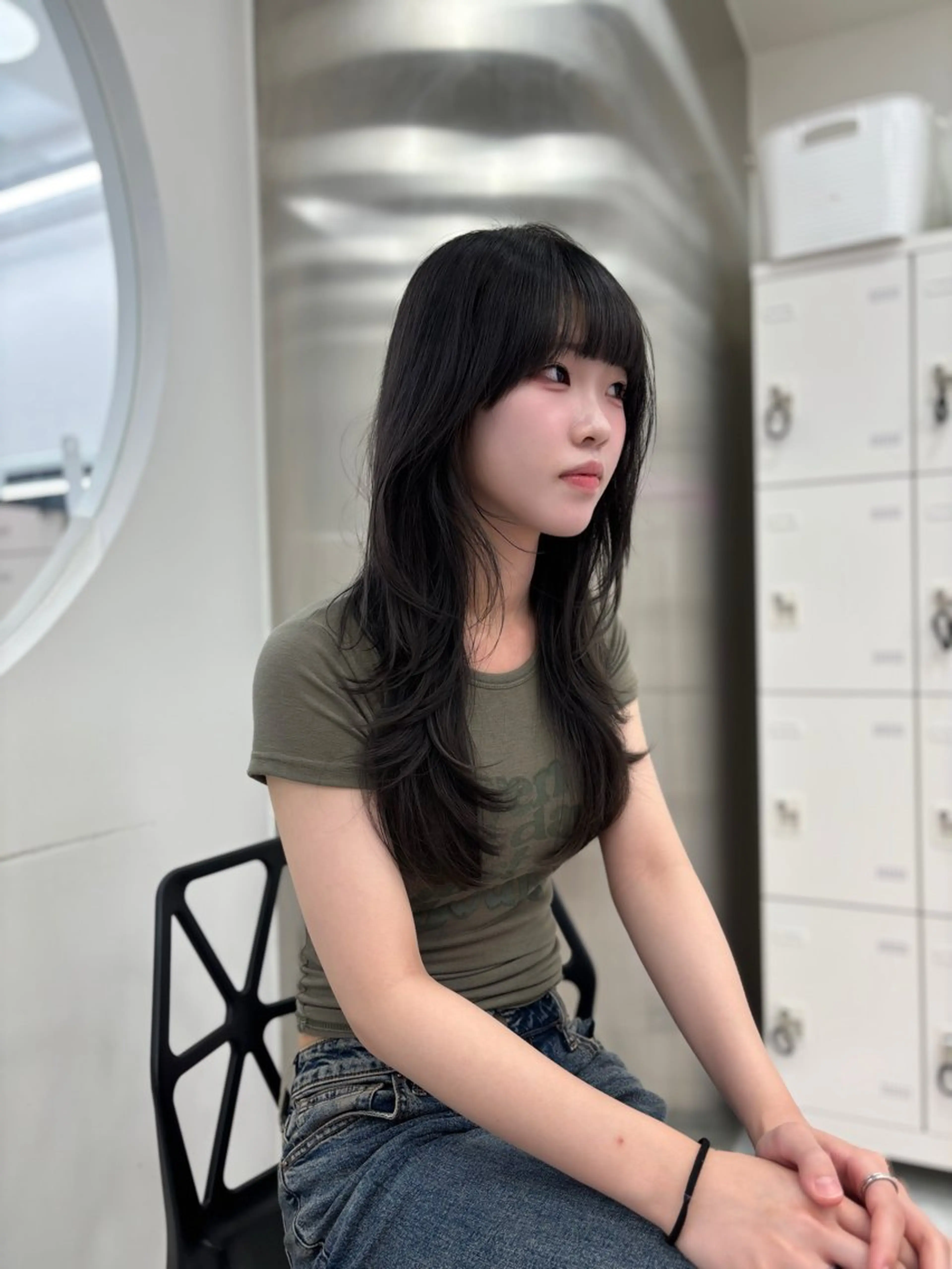ロング カット ヘアカラー トリートメント ヘッドスパ ヘアセット 韓国レイヤー ハッシュカットのヘアスタイル