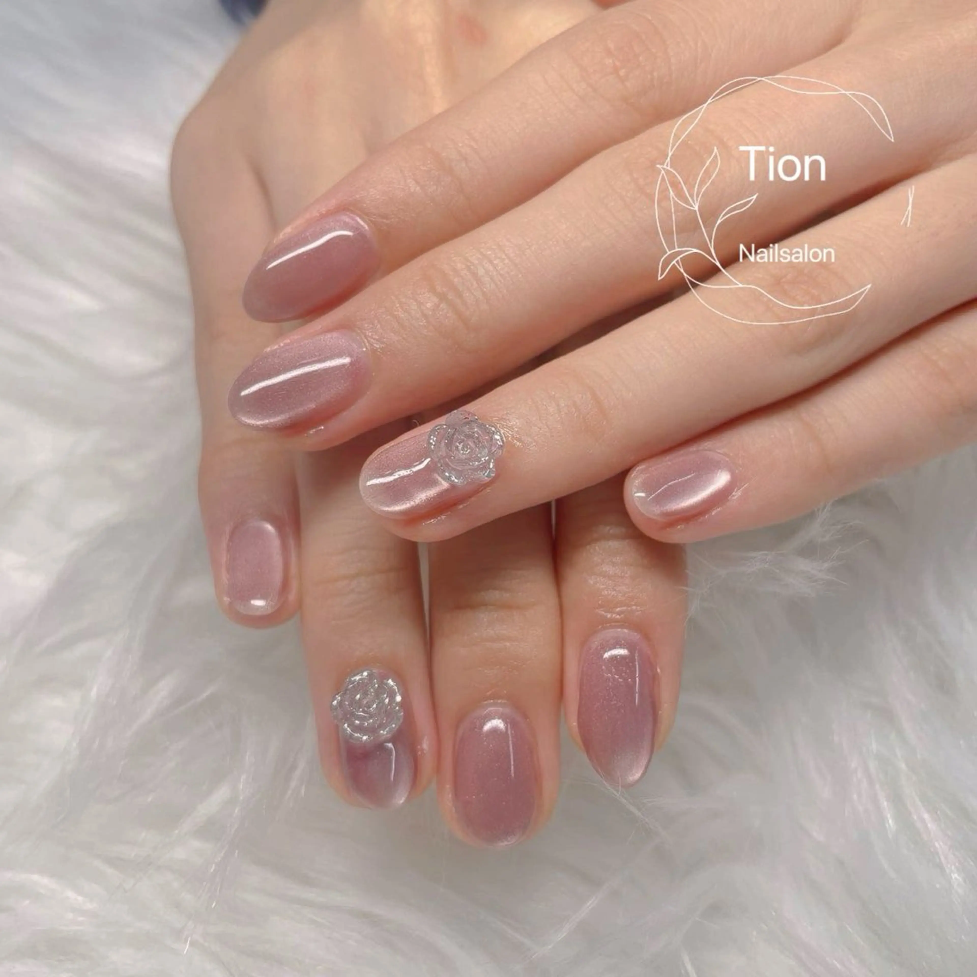 ネイル チークネイル 長さ出し フットネイル フレンチネイル ジェルネイル Nailsalin Tion 浦和店のネイルデザイン