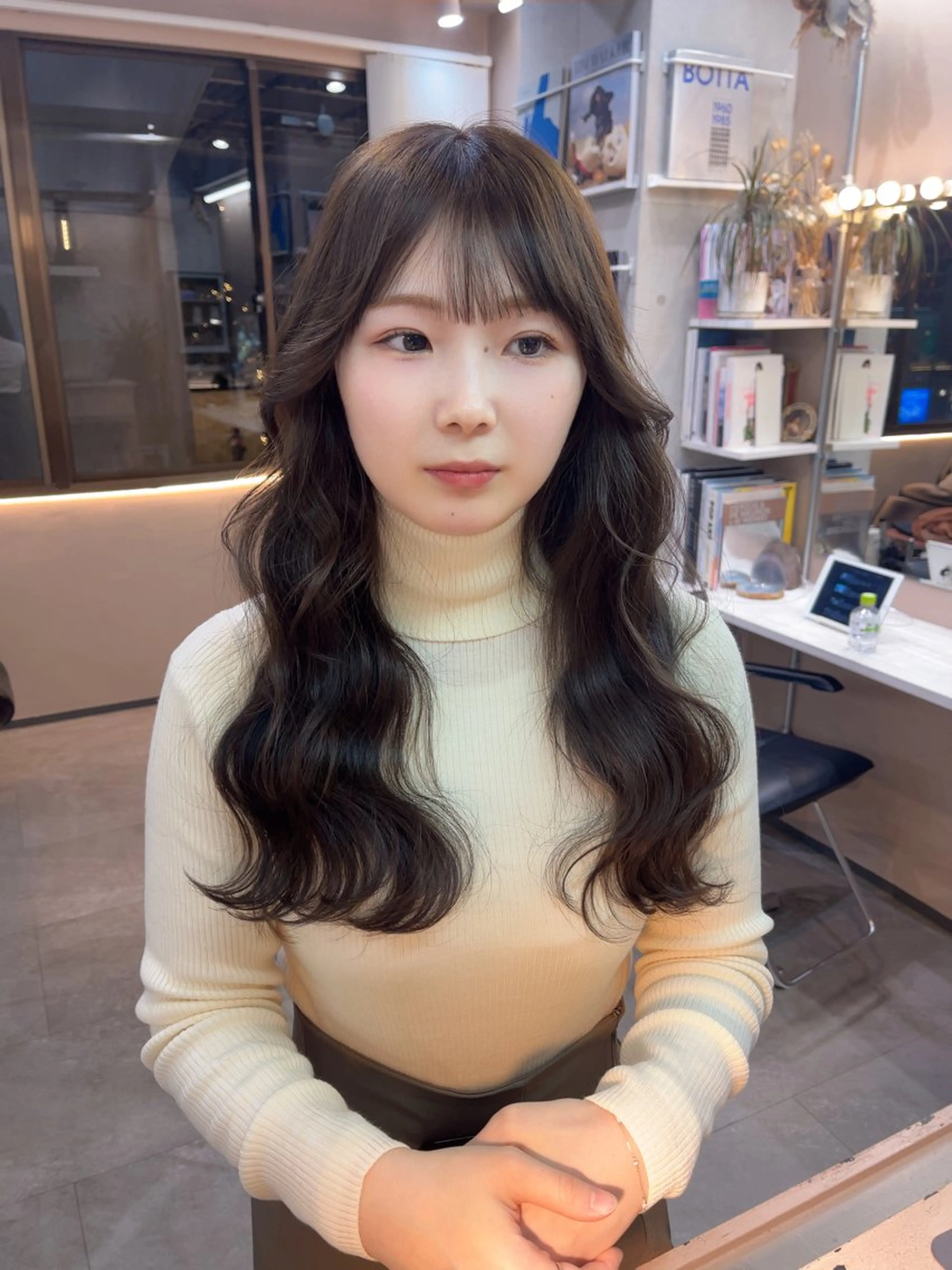 ロング カラー カット ヘアカラー トリートメント MIES amane(アマネ)のヘアスタイル