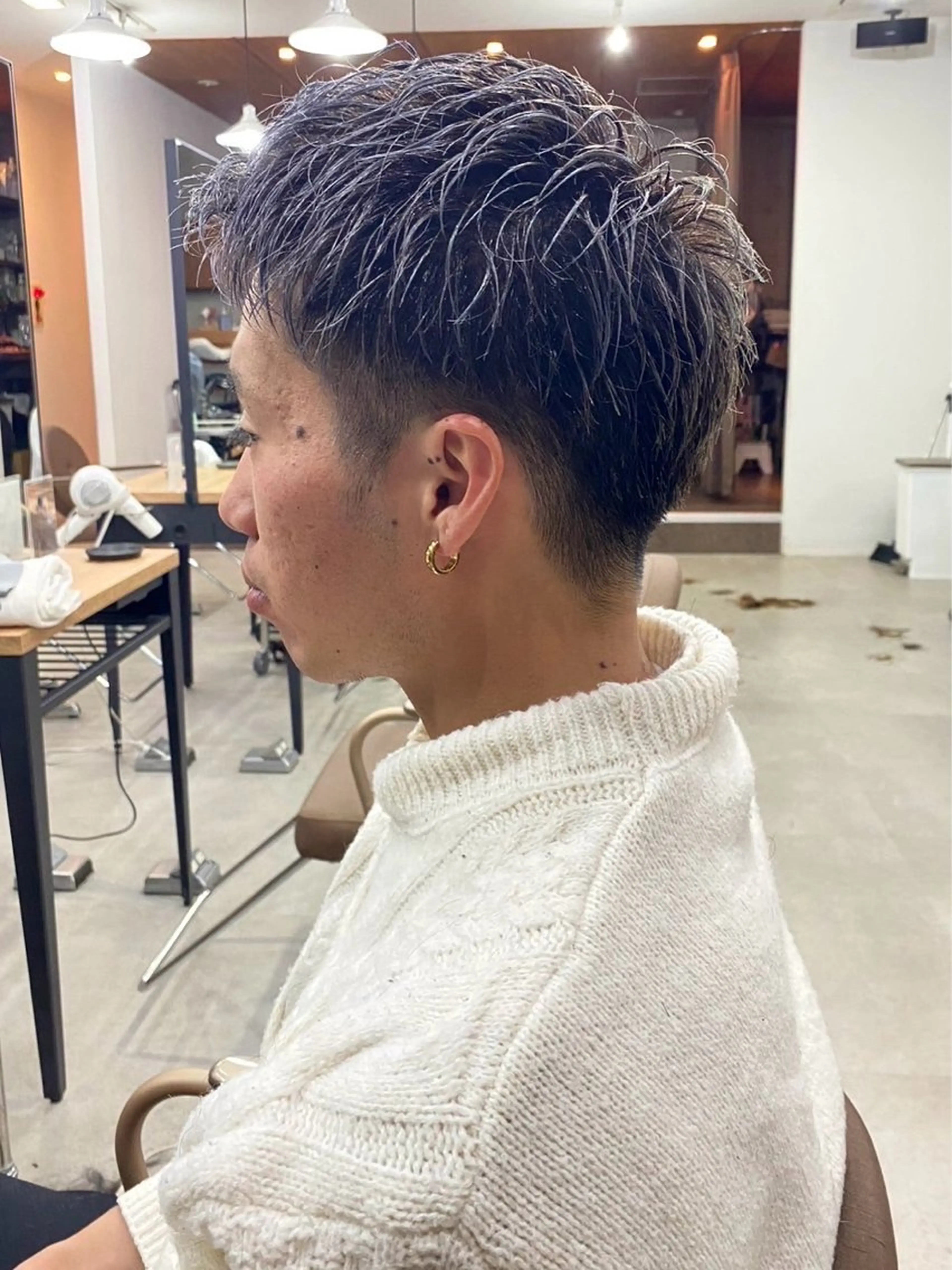 メンズ 切りっぱなしボブ/ ブリーチカラー/大塚のヘアスタイル