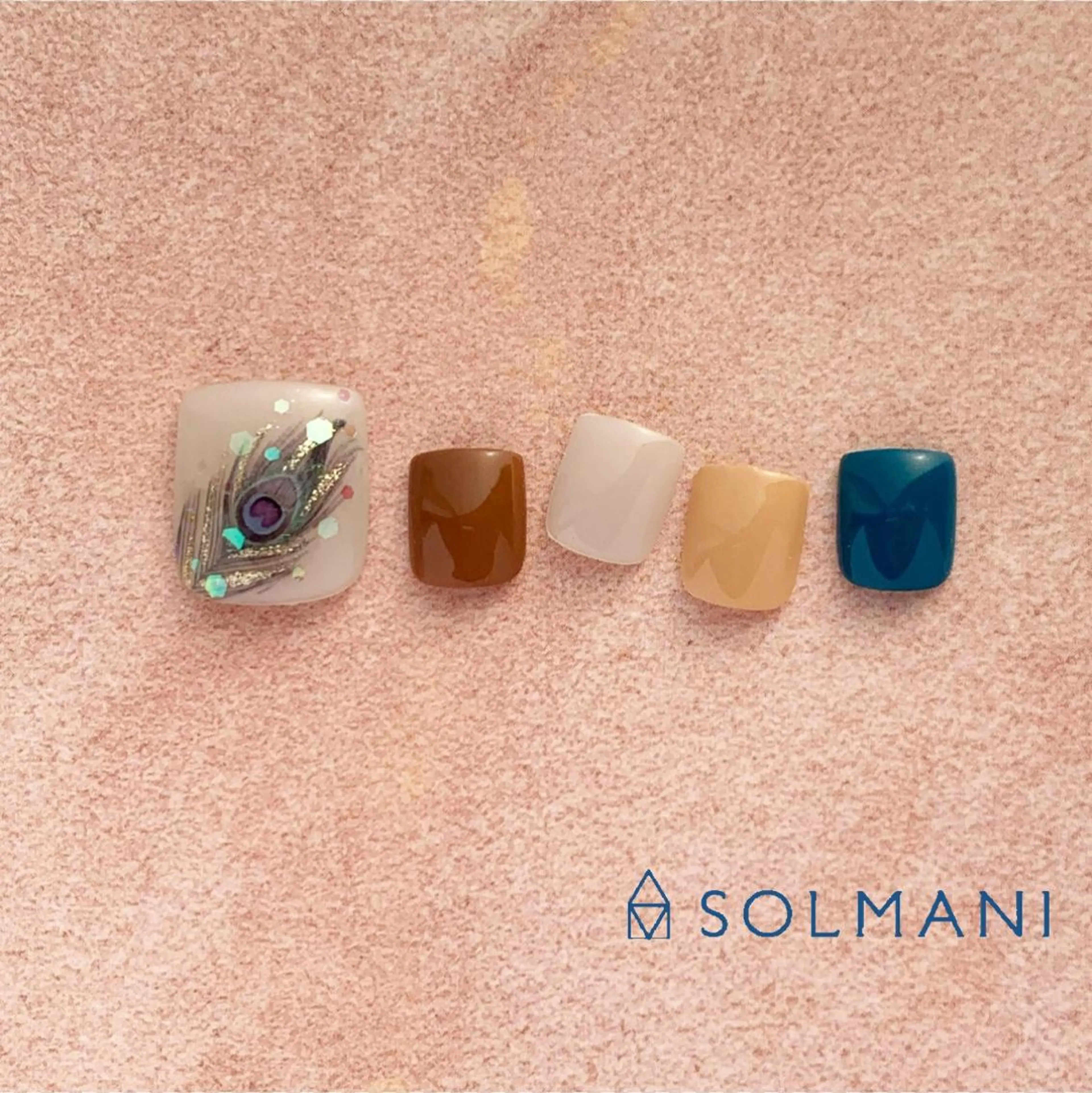 ネイル フットネイル ピーコックネイル SOLMANI 予約担当のネイルデザイン