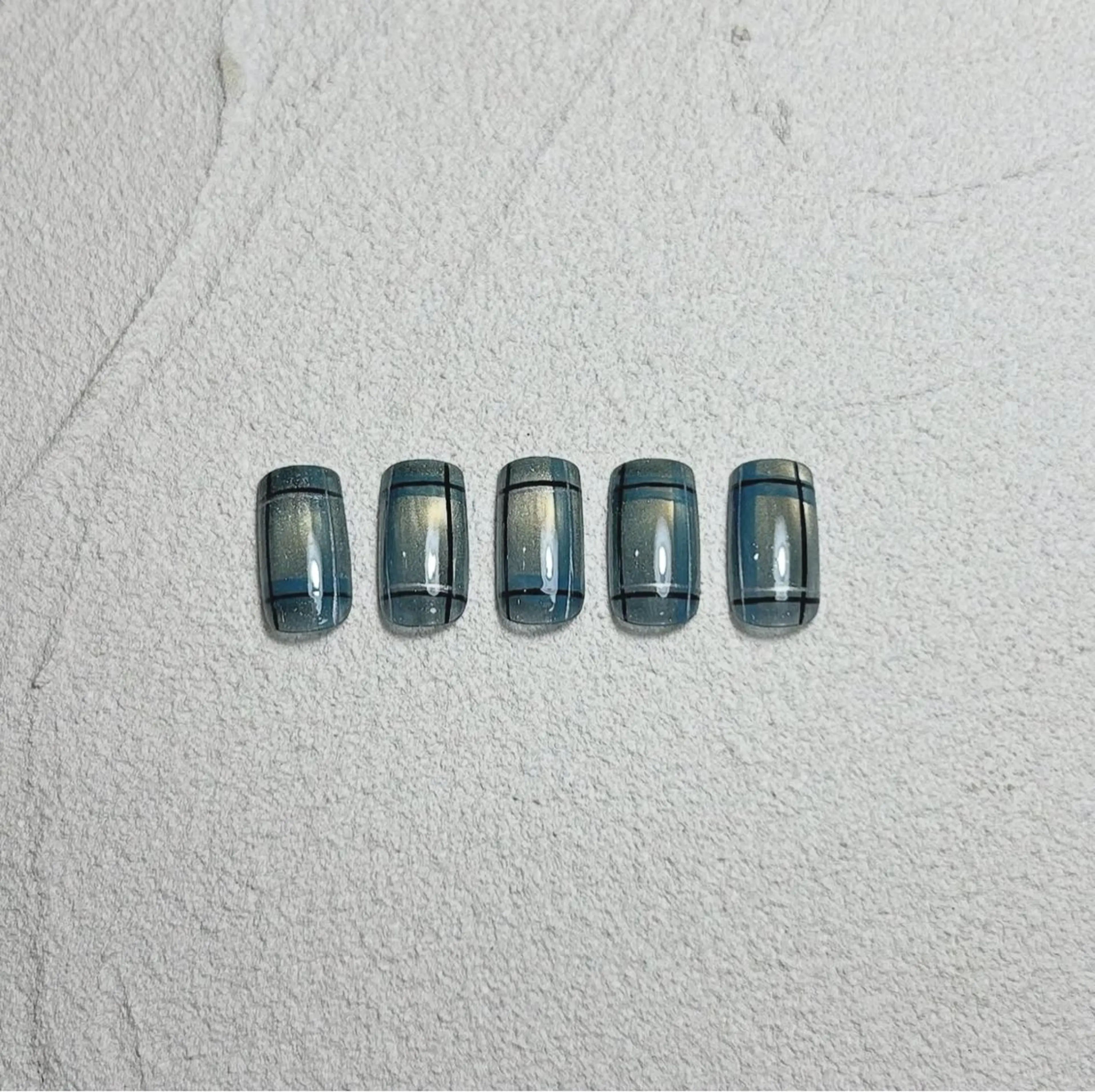 ネイル ハンドネイル 出村谷 海月のネイルデザイン