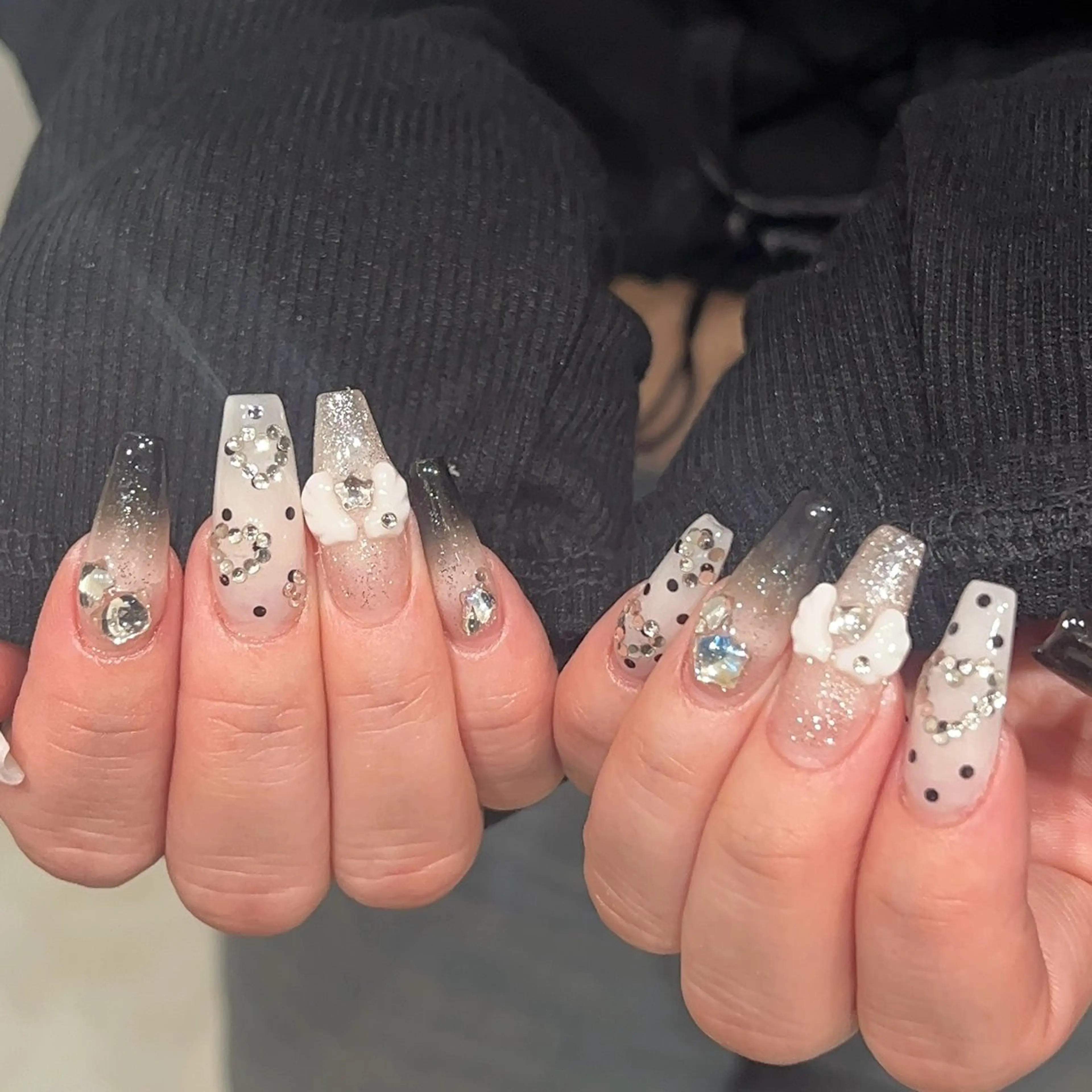 ネイル ハンドネイル MODA MANAMIᵕ̈のネイルデザイン
