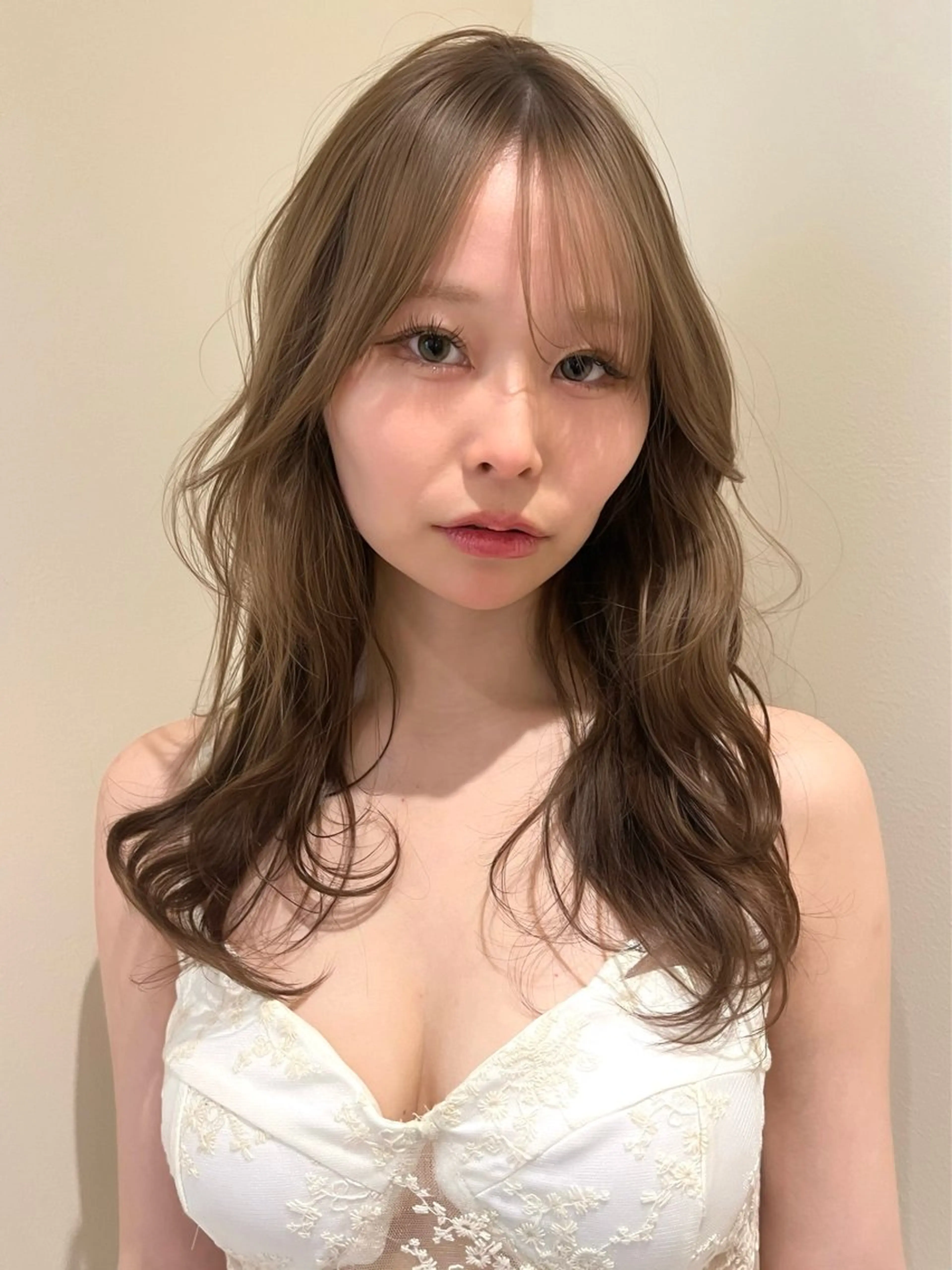 セミロング カラー カット ヘアカラー belle   表参道　terrace所属・抜きっぱなしブロンド /ハイトーン/カナタのヘアスタイル