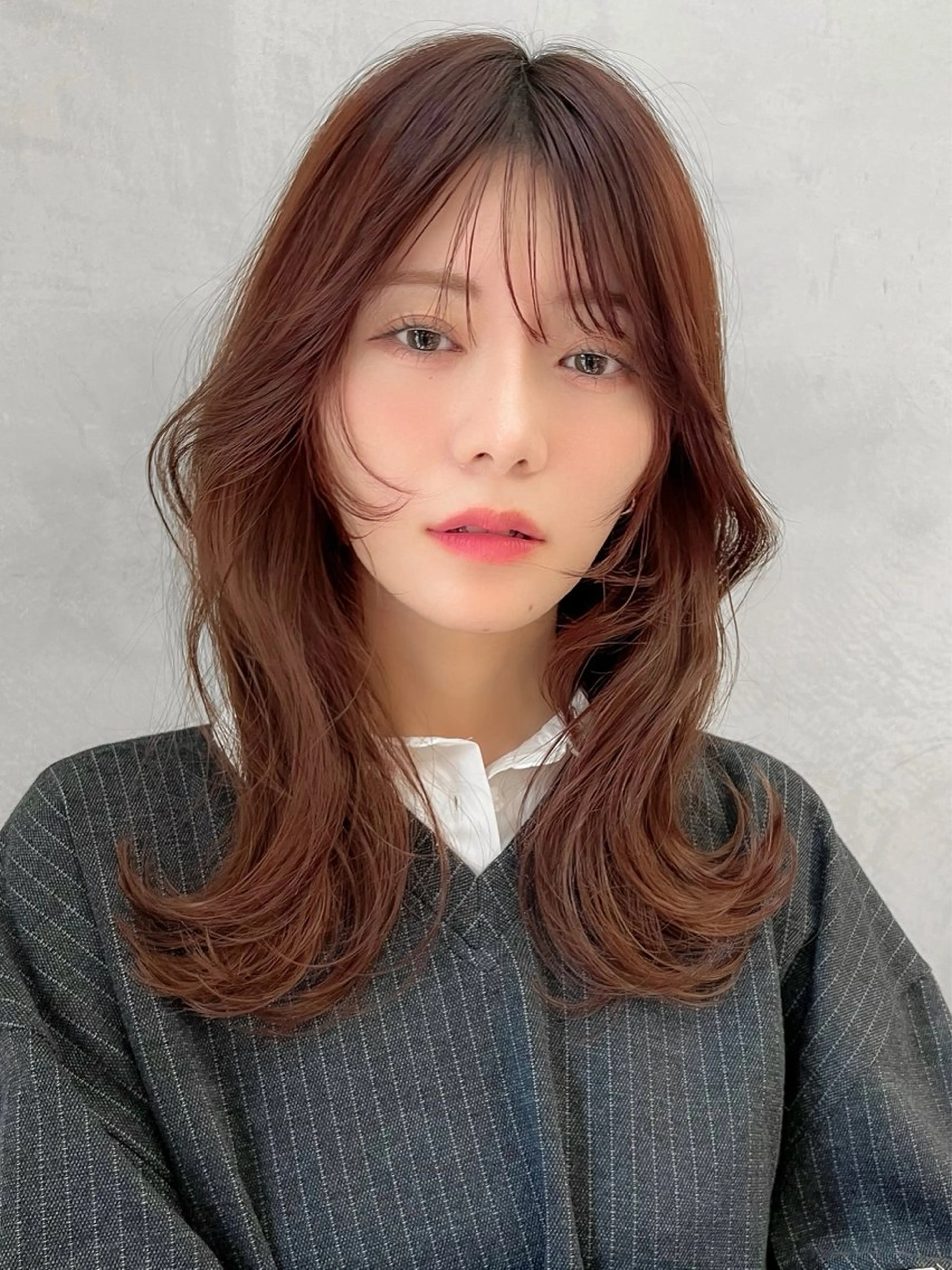 セミロング カラー Lond enikaのヘアスタイル