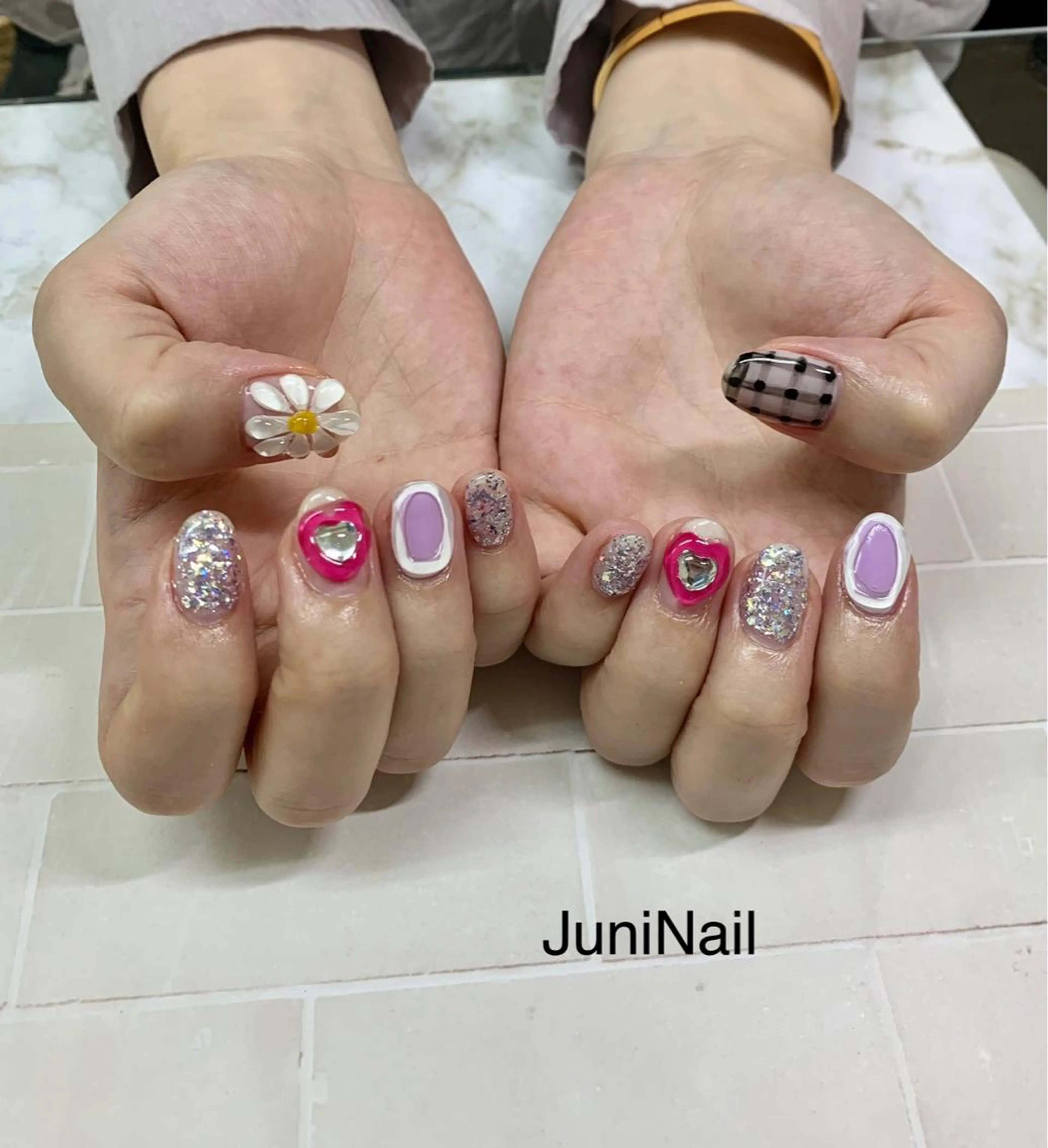 ネイル オーロラネイル クリアネイル フラッシュネイル フレンチネイル 氷ネイル・うるうるネイル ハンドネイル JuniNail韓国 ネイリストsuのネイルデザイン