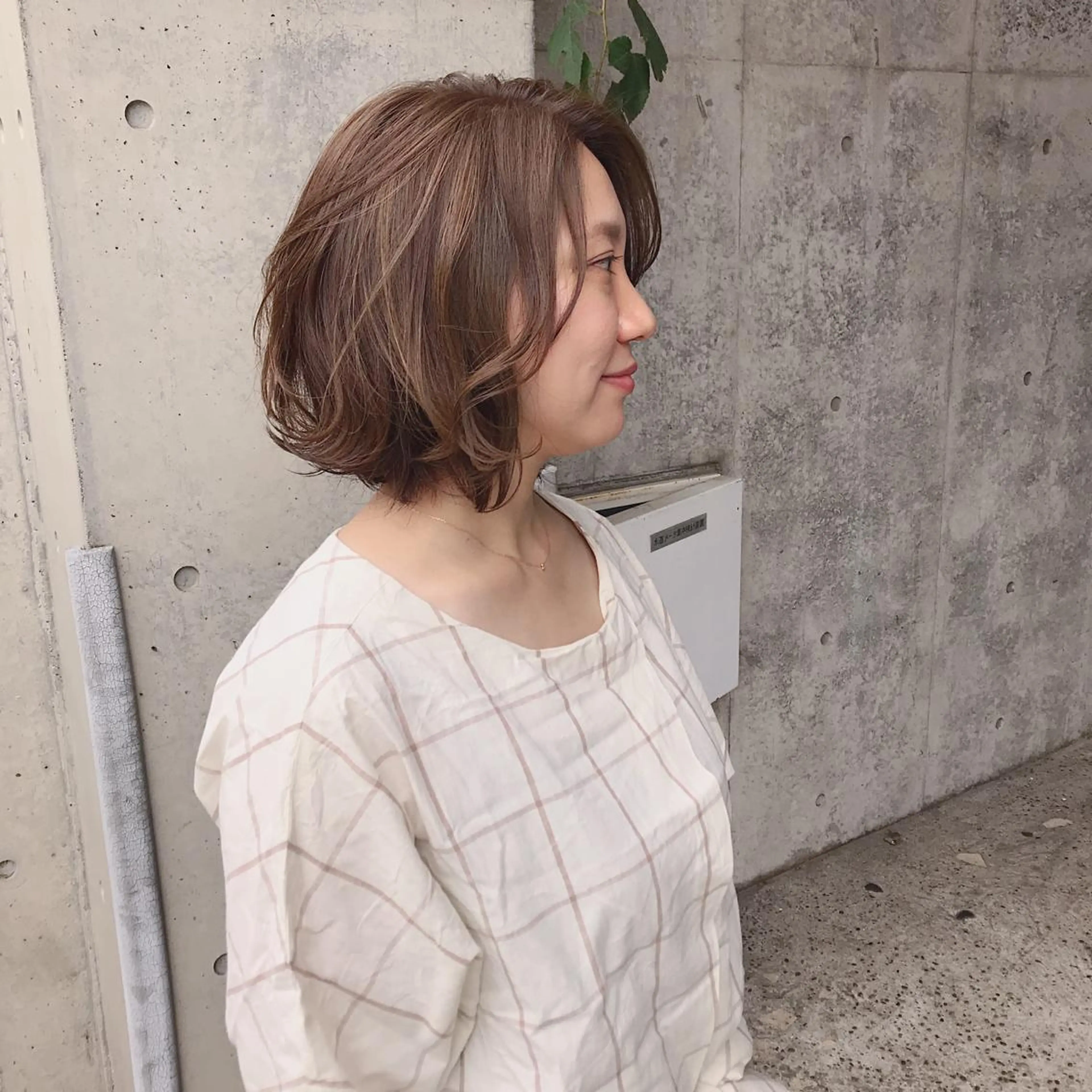 ミディアム カラー 及川 光のヘアスタイル