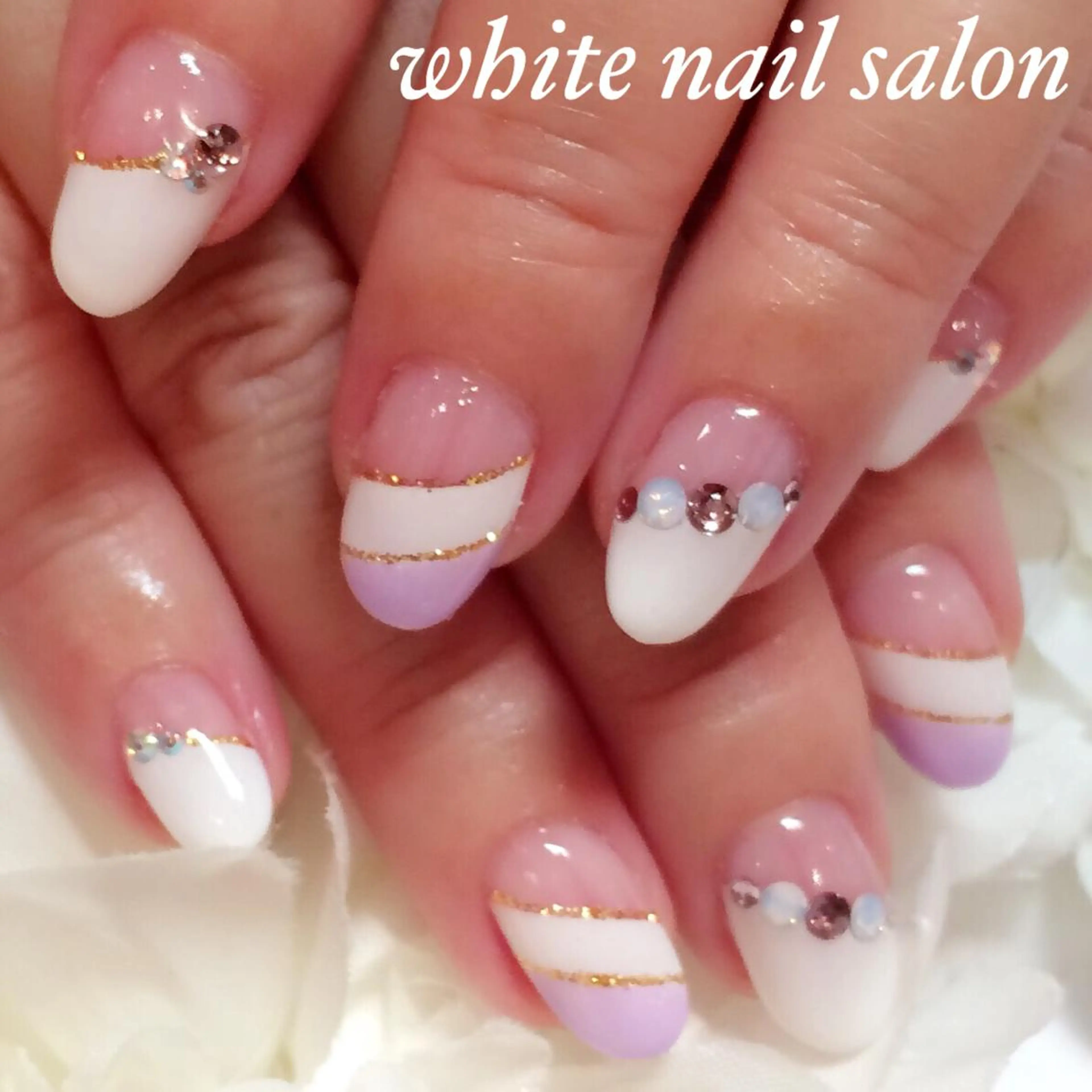 ネイル フットネイル フレンチネイル ジェルネイル 斜めフレンチ シンプルネイル ハンドネイル white nail salonのネイルデザイン