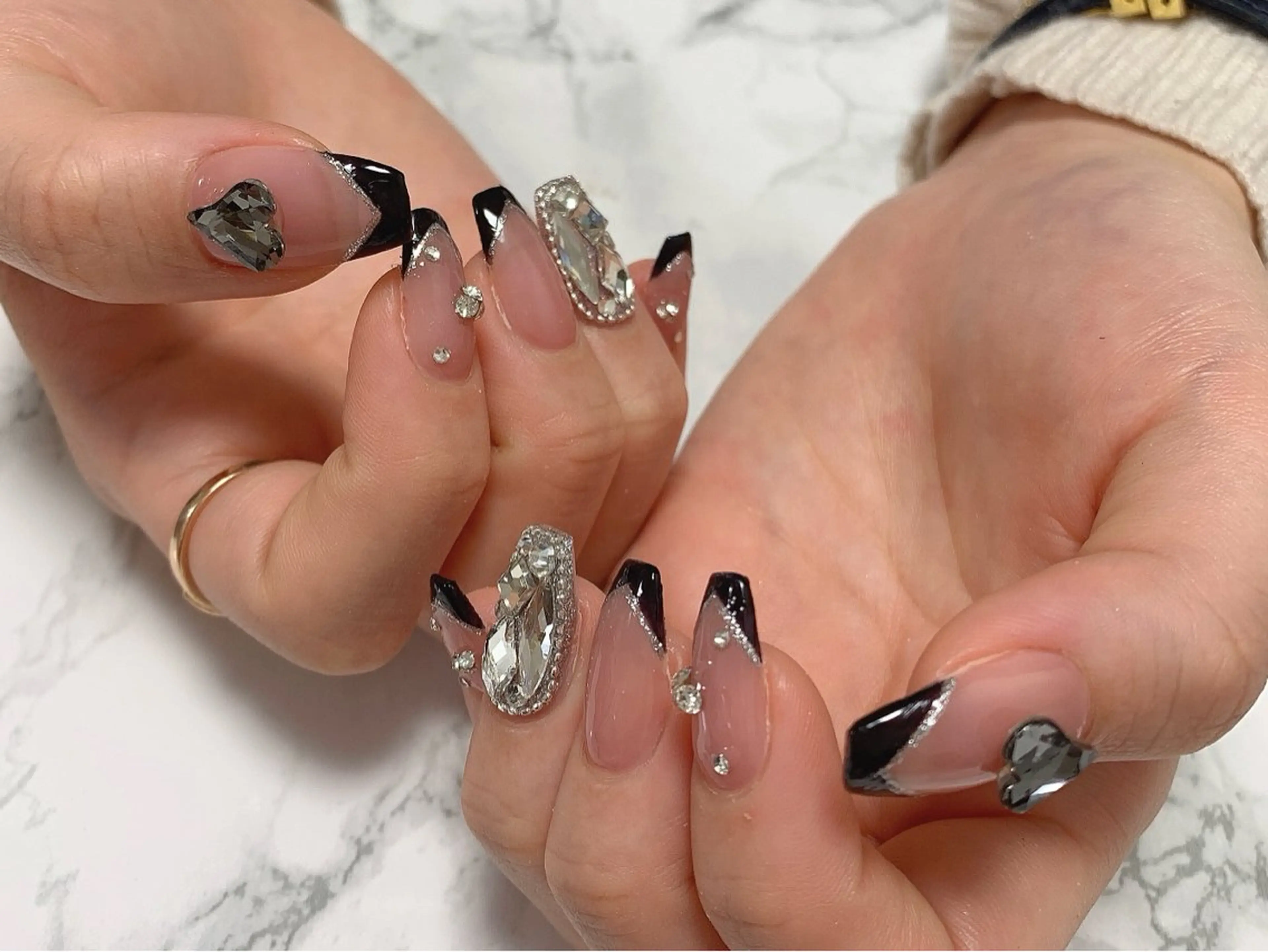 ネイル ハンドネイル はな💎ネイル ワンホン、長さ出しのネイルデザイン