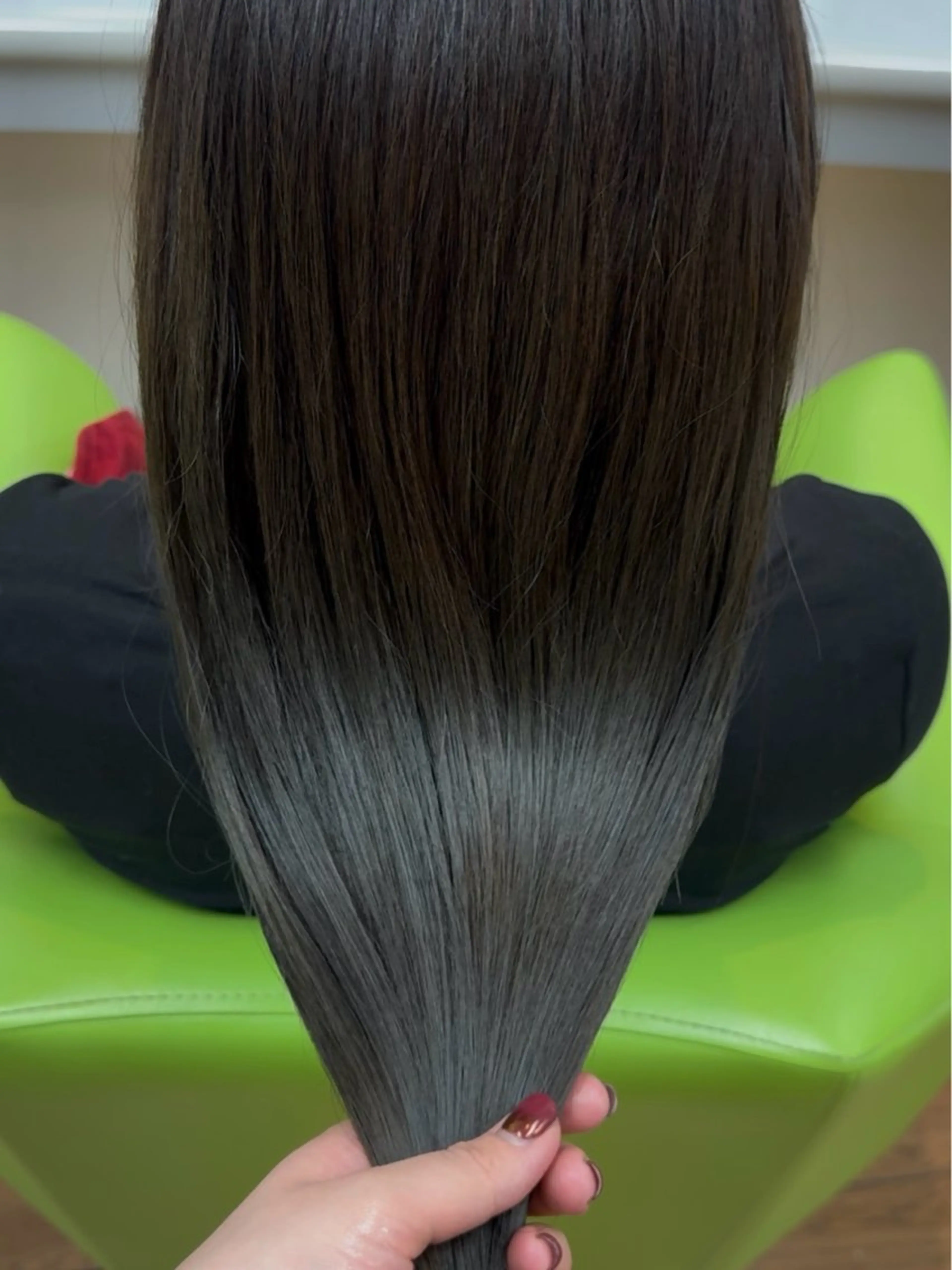 ロング カラー アッシュ ブリーチ 透明感カラー ブリーチなしカラー 似合わせカット ヘアカラー μ.Akane所属・μ Akaneのヘアスタイル