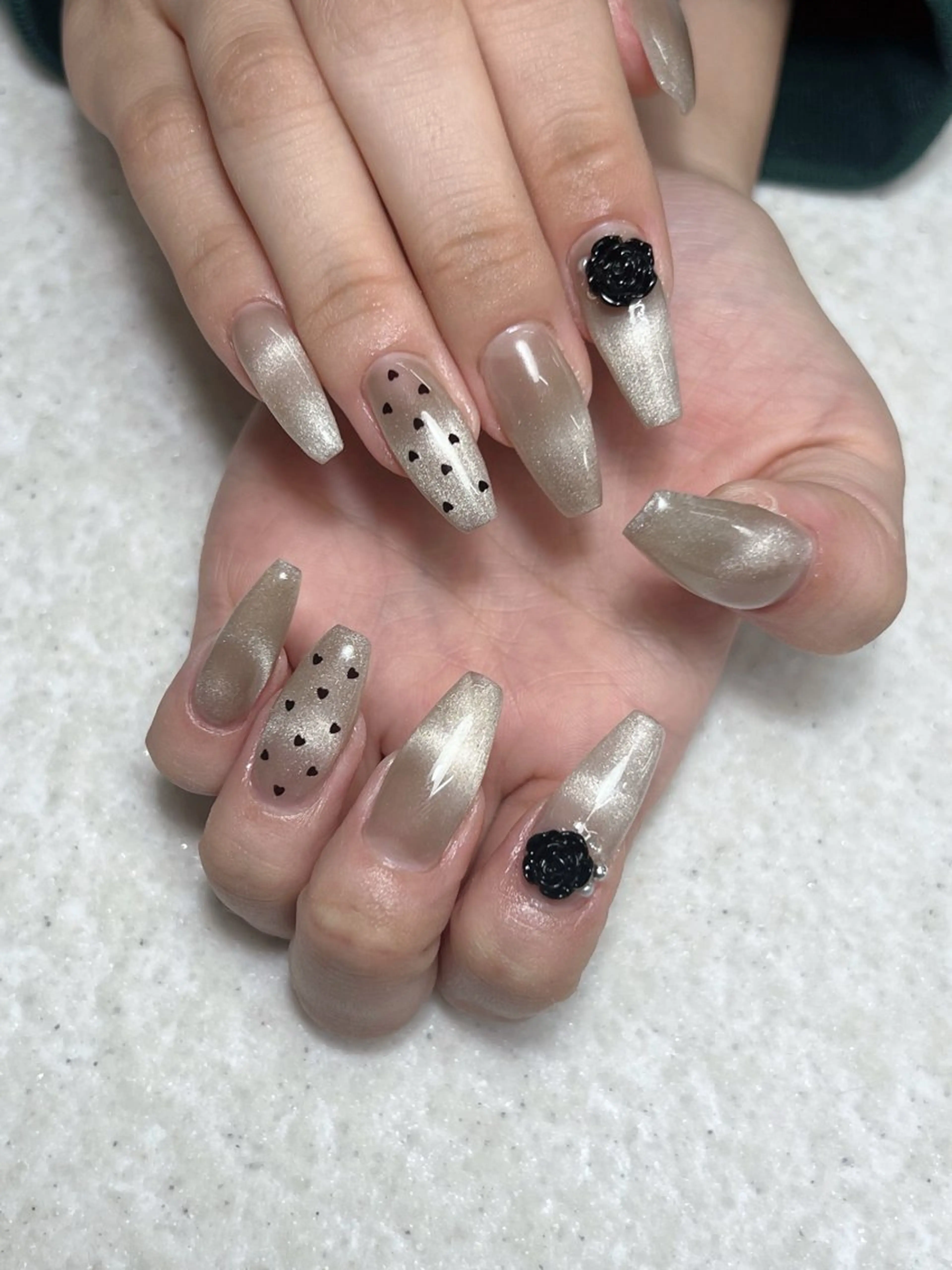 ミディアム AN アン 大塚のネイルデザイン