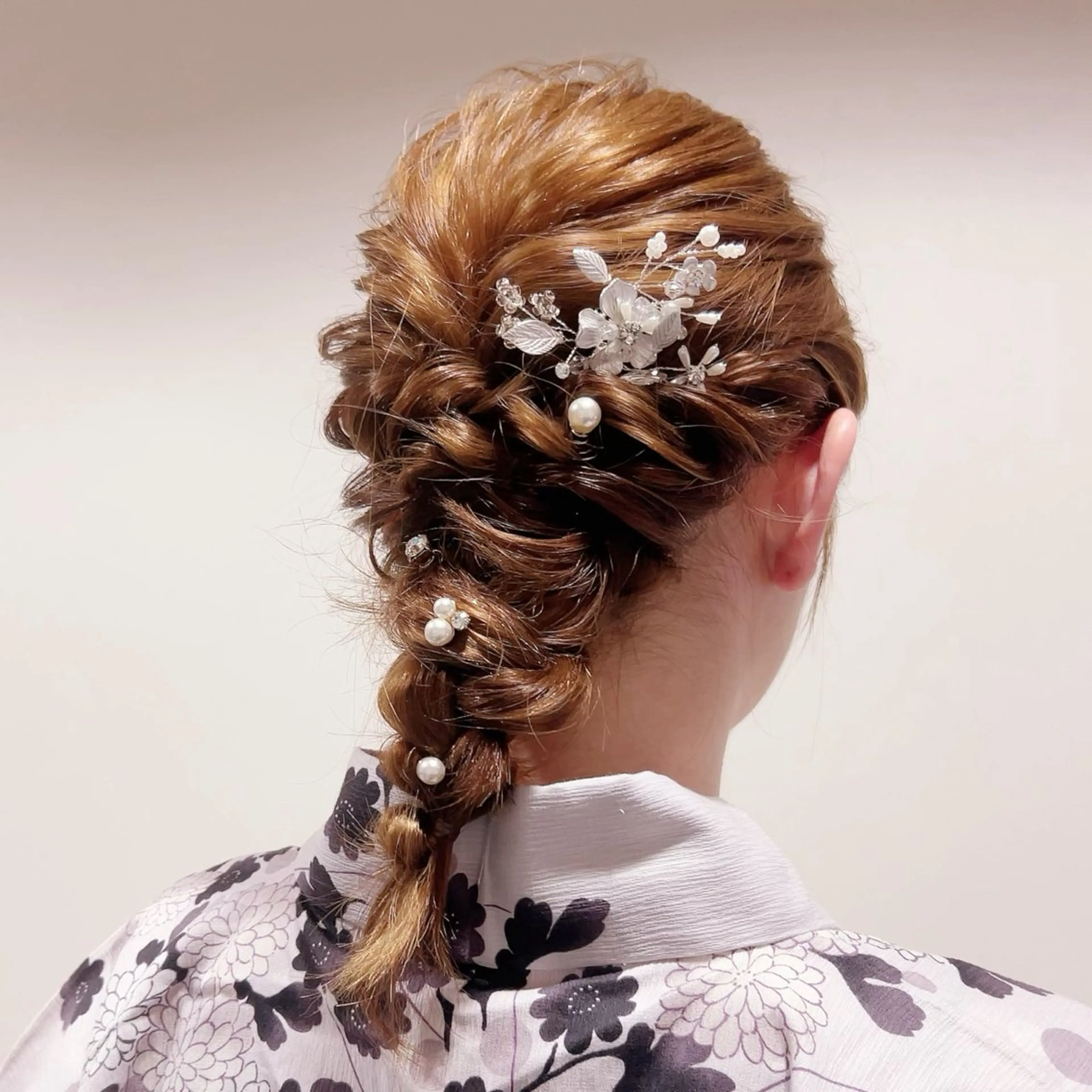 ヘアアレンジ mibu 𓀬鈴木のマツエク・マツパデザイン