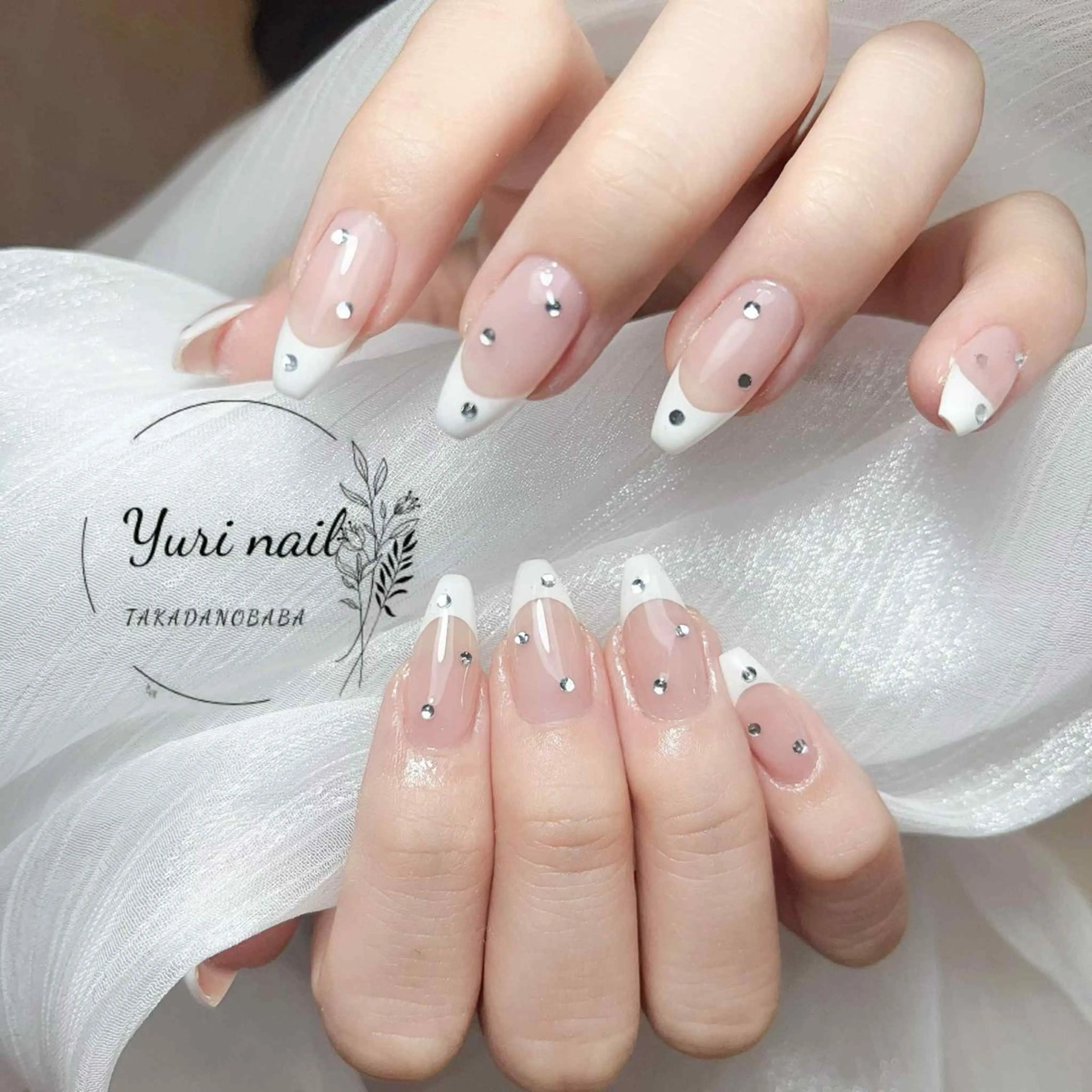 ネイル ボルドー ブラウン チークネイル ドット フットネイル ハンドネイル yurinail所属・yuri nail 高田馬場のネイルデザイン
