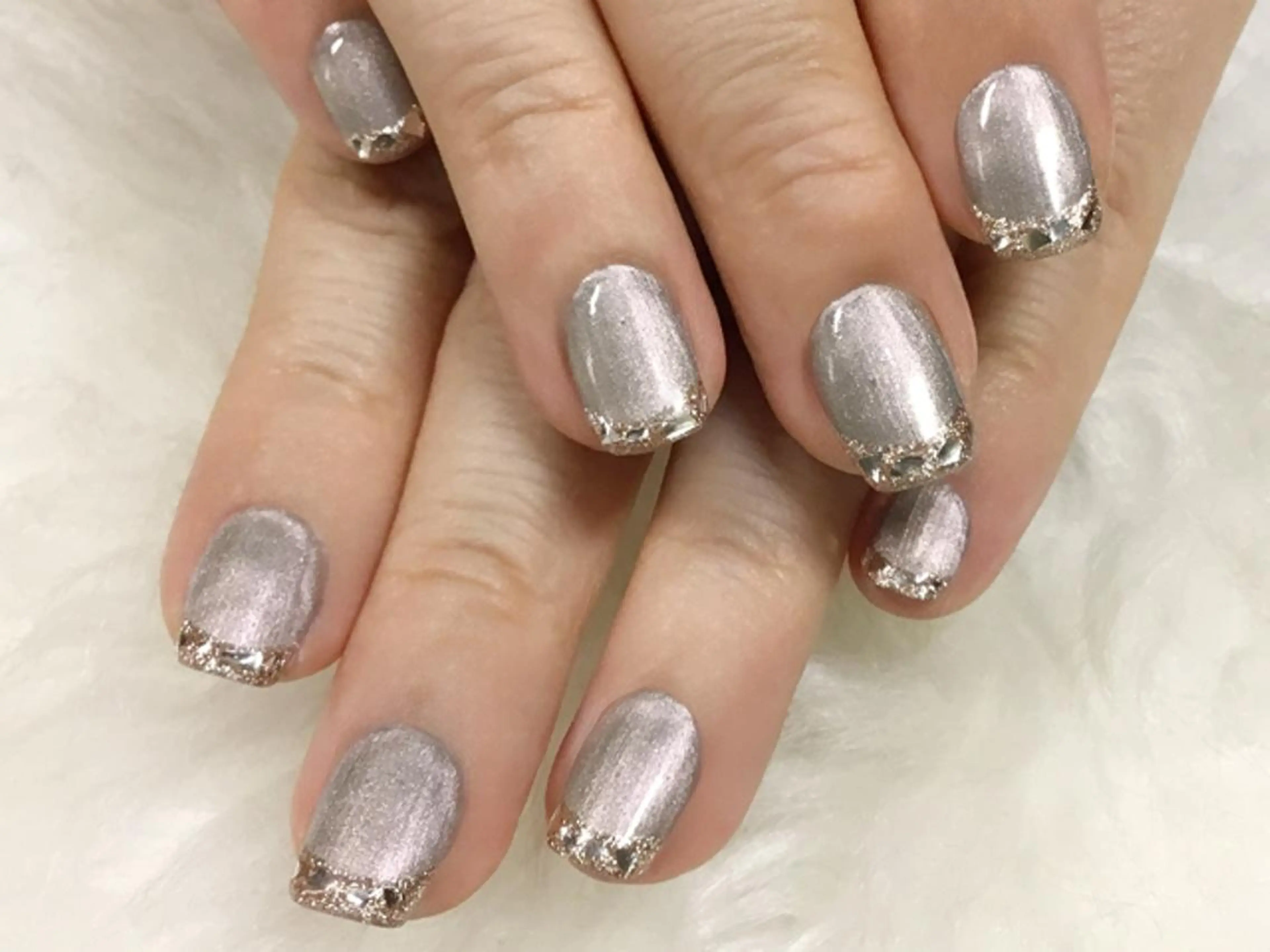 ネイル フレンチネイル ガラスフレンチ ハンドネイル Ruri. hのネイルデザイン