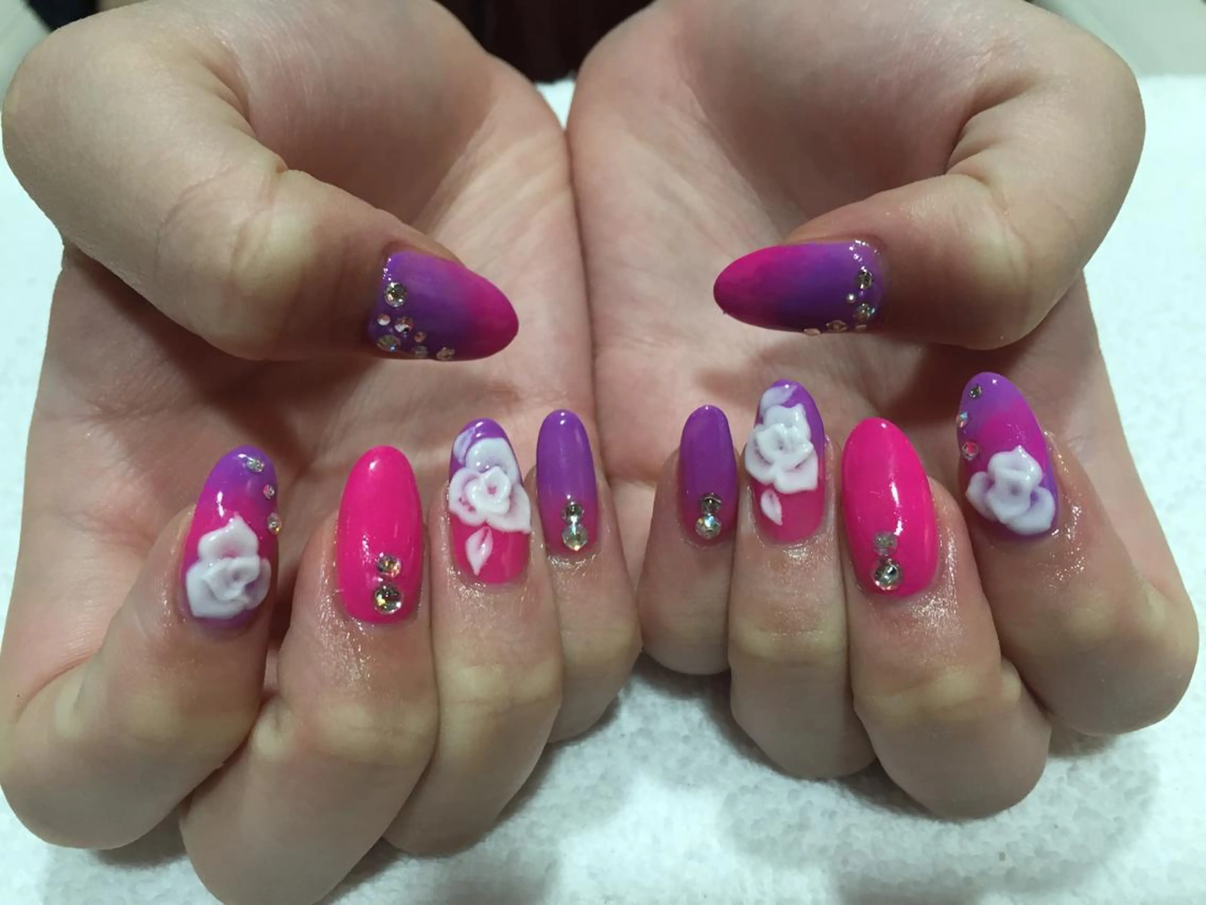 ネイル Sympa 𝓜iwako🐰ᩚのネイルデザイン