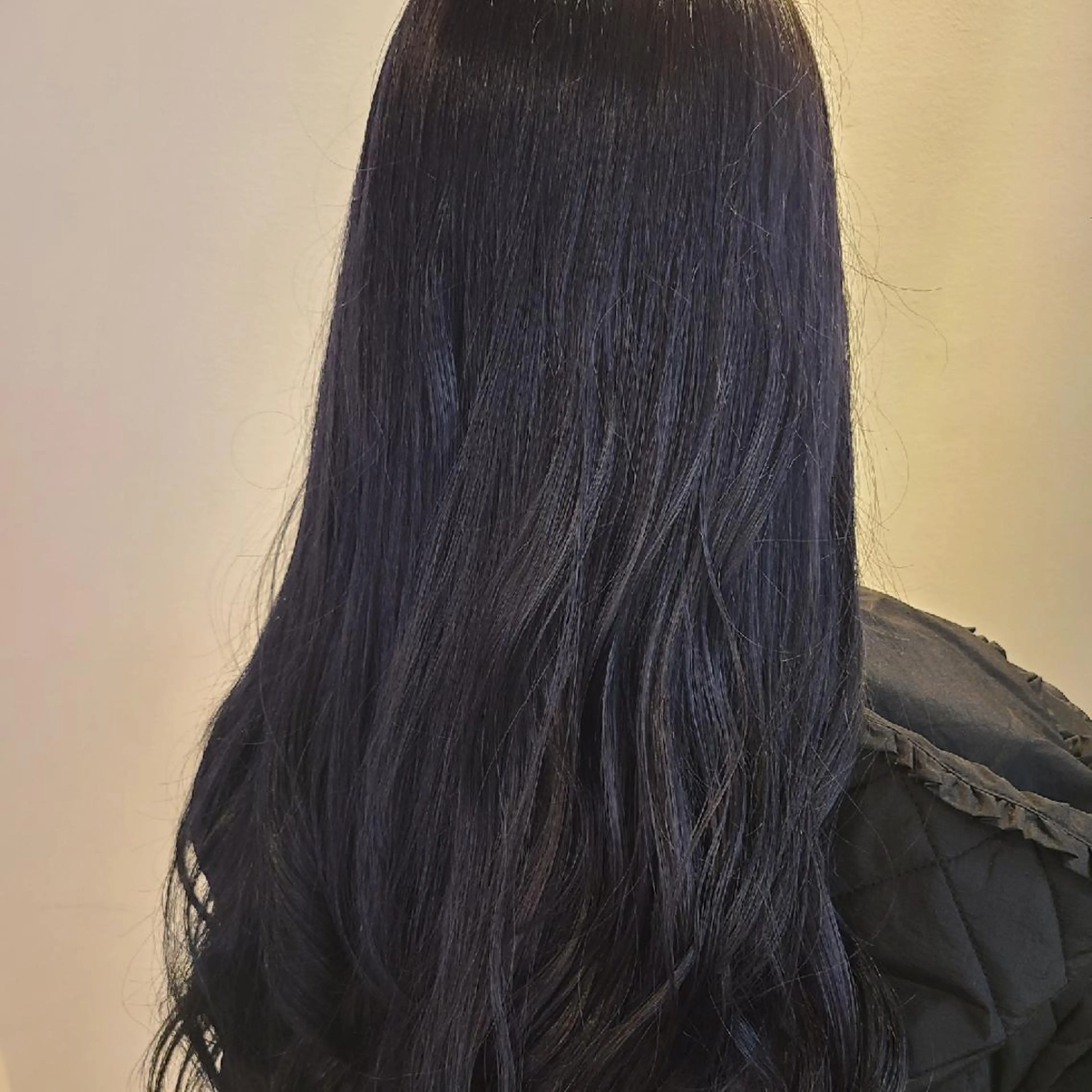 ロング アッシュ カット ヘアカラー トリートメント カヤノ ミサキ𓇼𓆉 のヘアスタイル