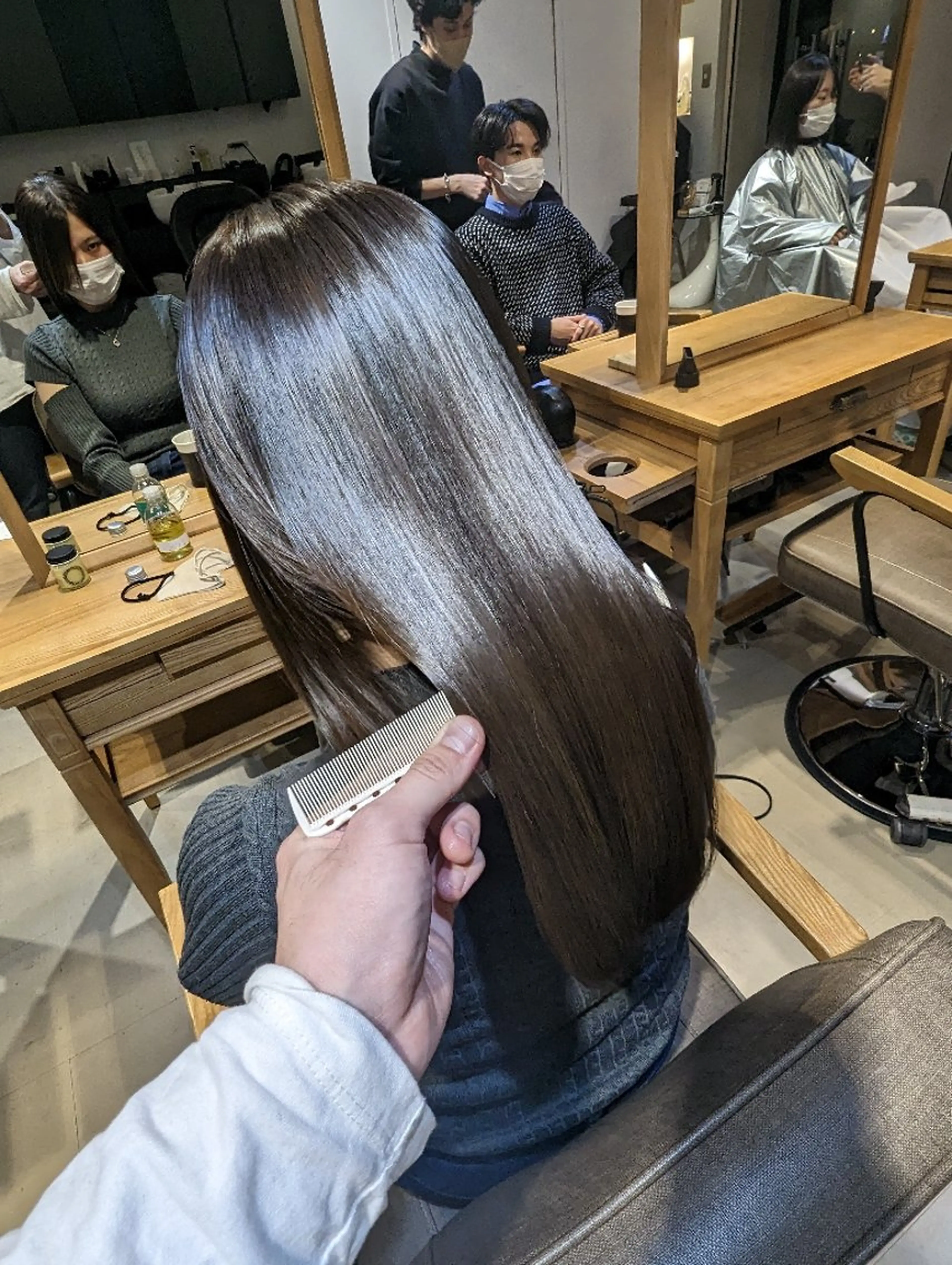 ロング 縮毛矯正 トリートメント ⭕鏡のような劇艶に ⭕️賀川サトシのヘアスタイル