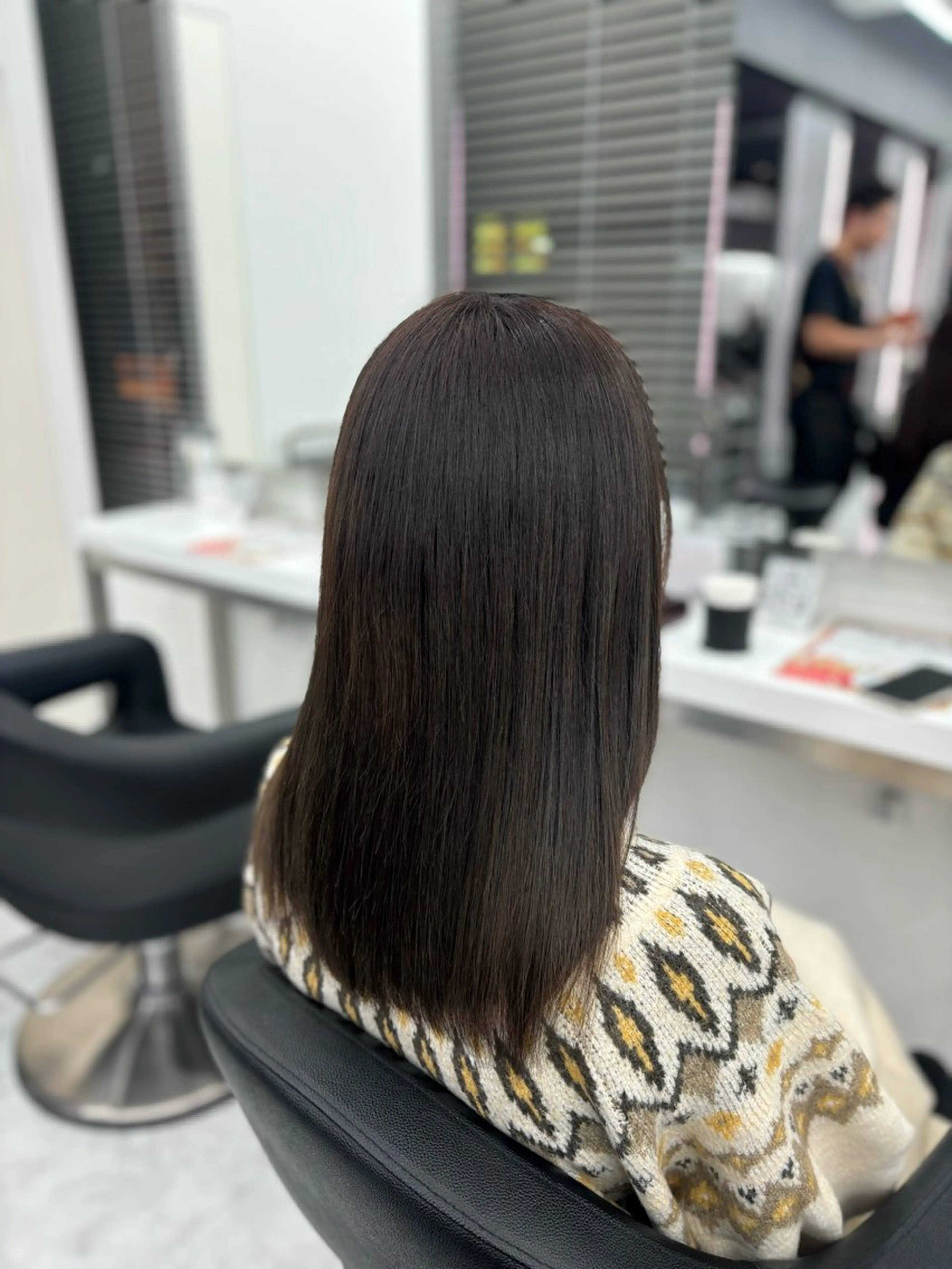 セミロング カラー ヘアカラー トリートメント 🤍レイヤー/顔周り 暖色hirari🤍のヘアスタイル