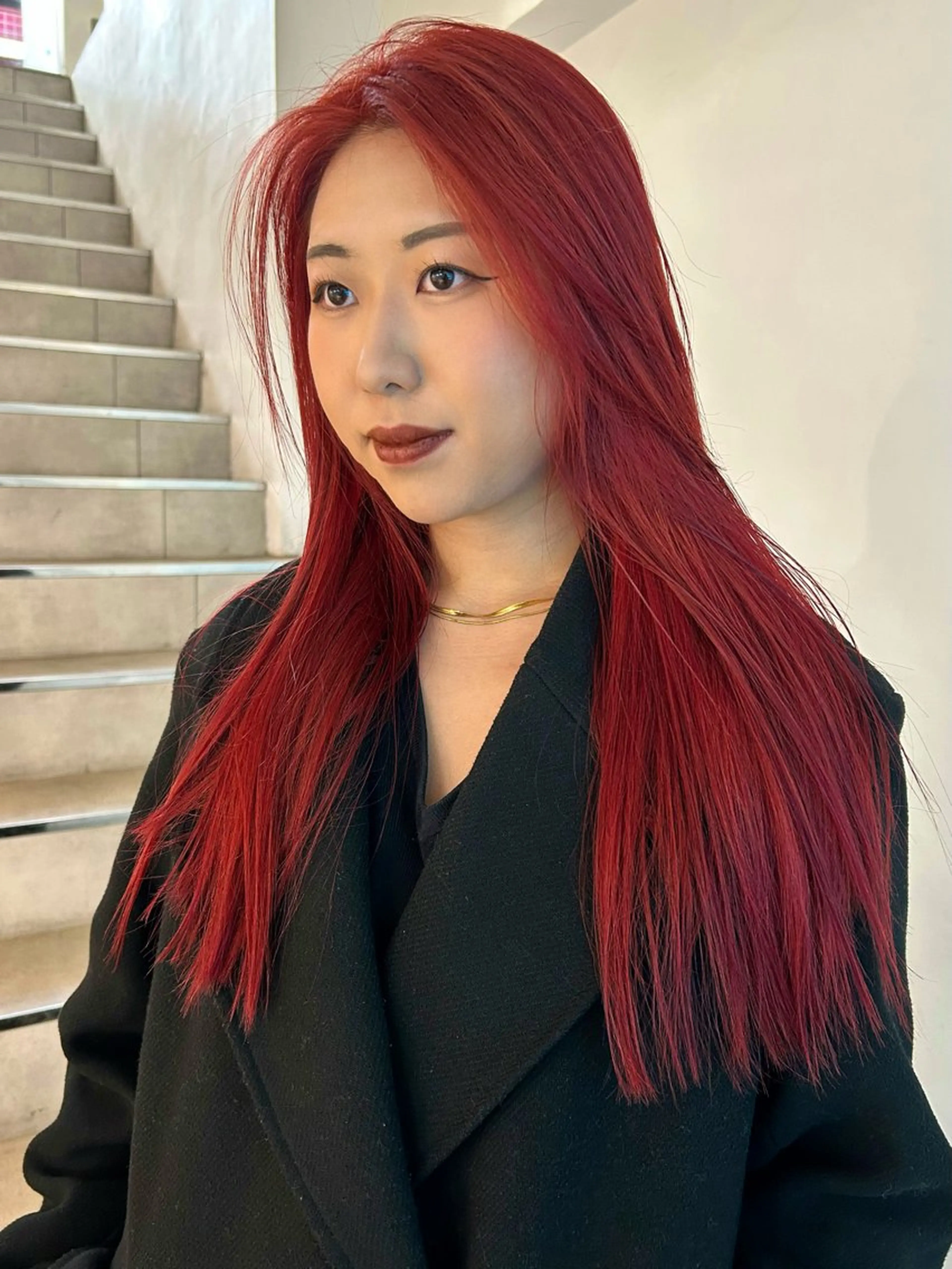 ミディアム カラー ヘアカラー 🌟暖色系ハイトーン 🌟AIのヘアスタイル