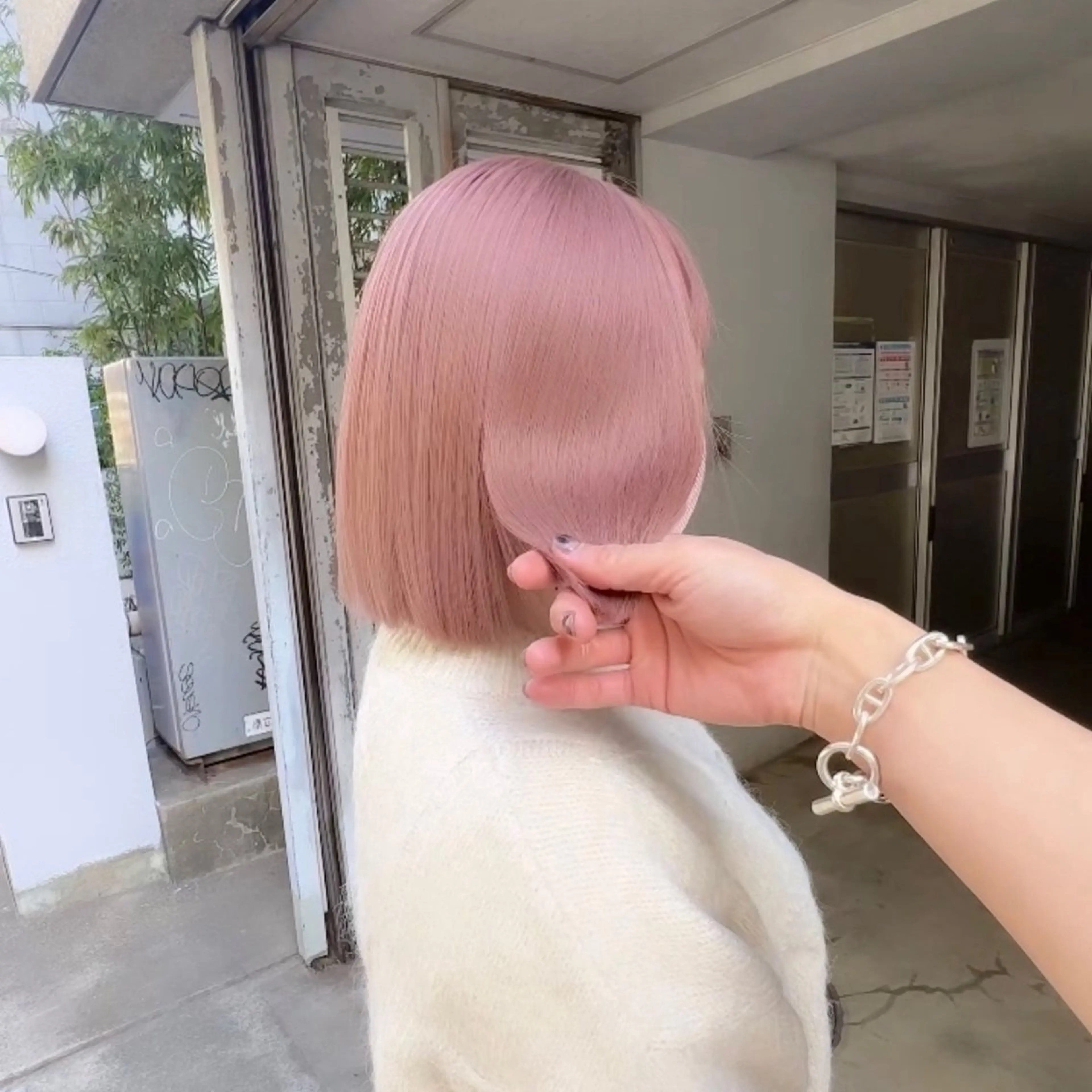 ショート カラー ピンクカラー ヘアカラー トリートメント ムラ修正💎 艶髪ハイトーン💎のヘアスタイル