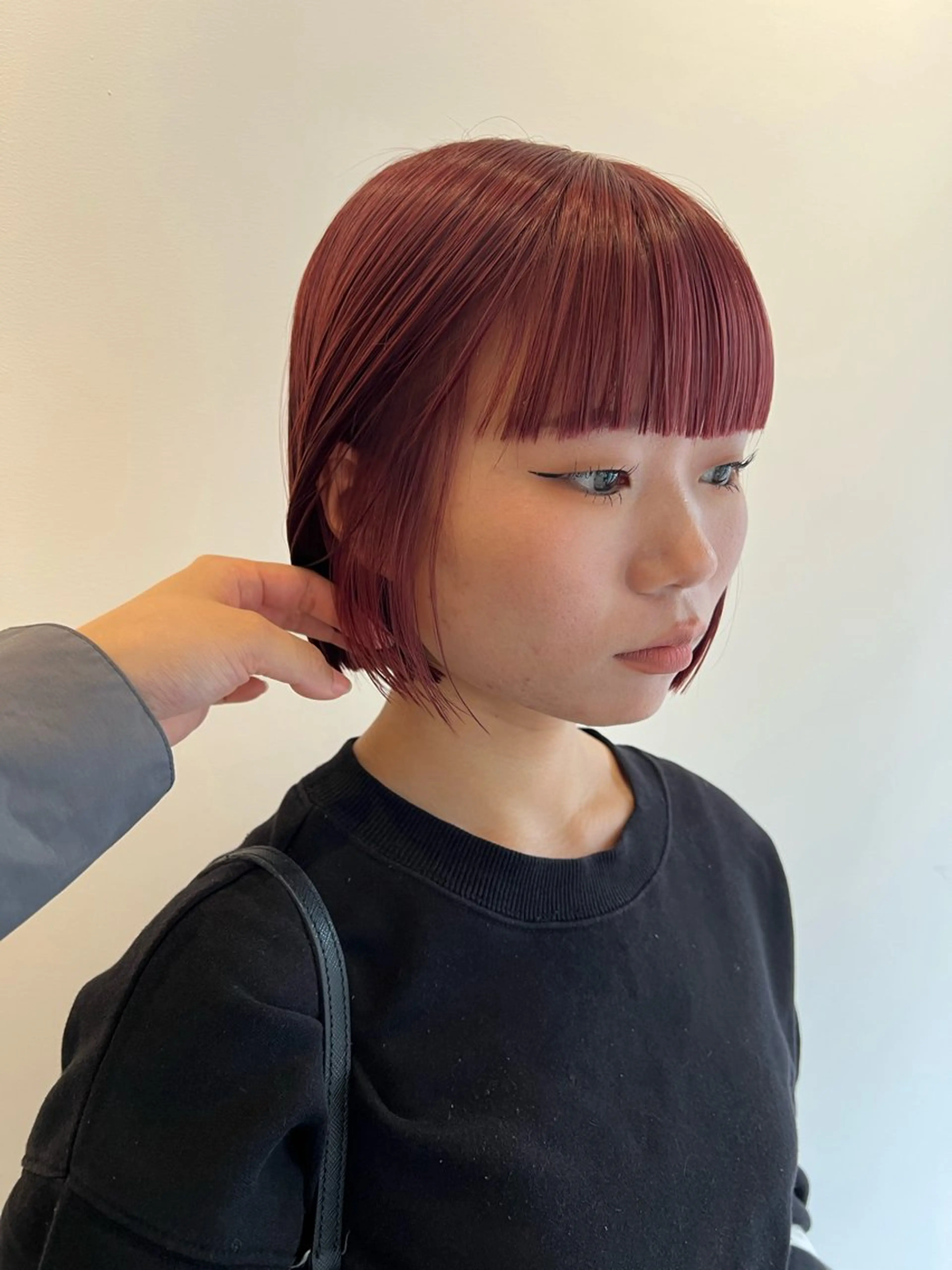 ショート カラー 色落ち可愛い艶ハイト ーン🧊AZUKIのヘアスタイル