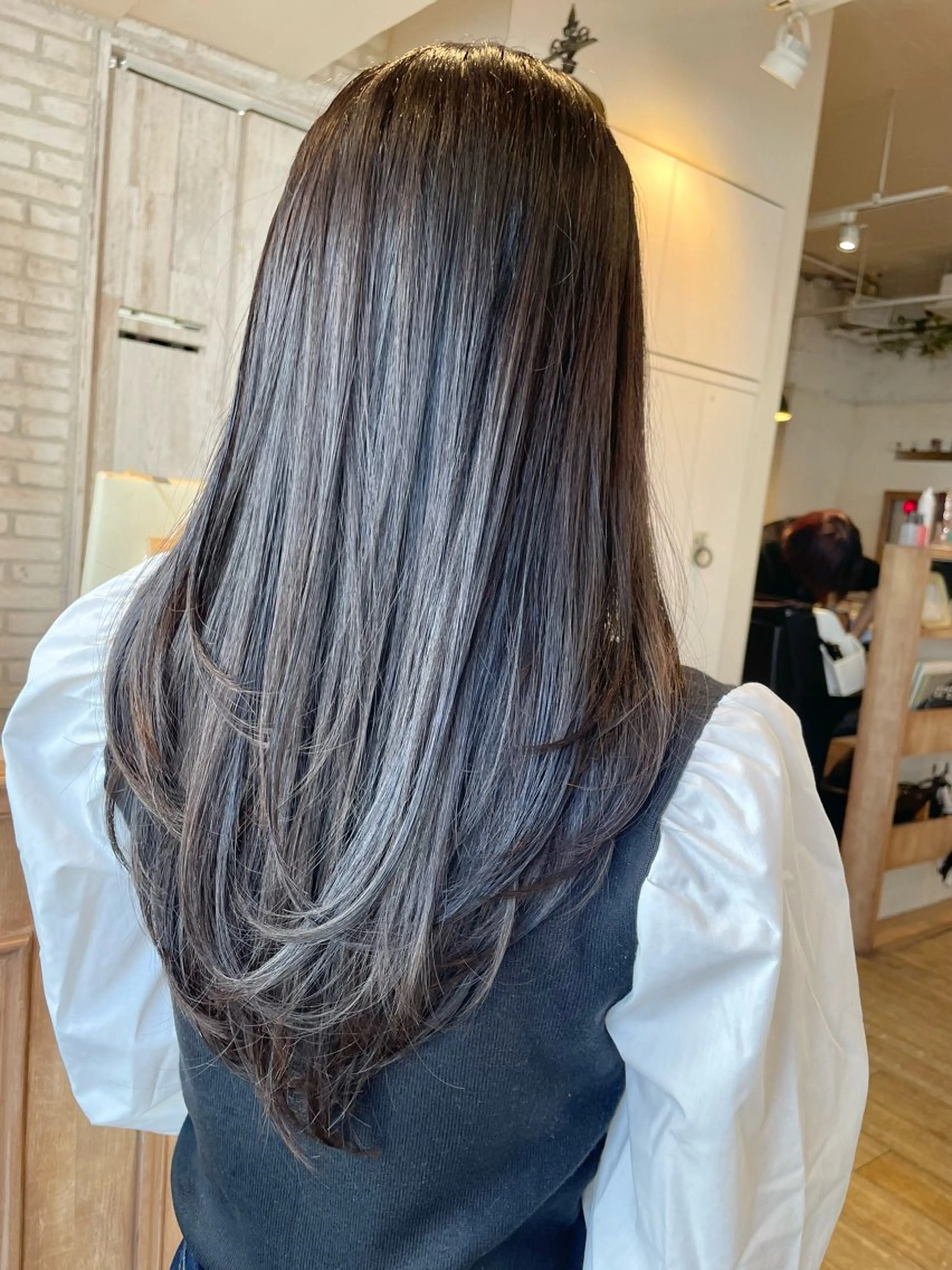 ロング カラー レイヤーカット カット ヘアカラー ✨横須賀髪質改善✨️ 加藤 百音のヘアスタイル