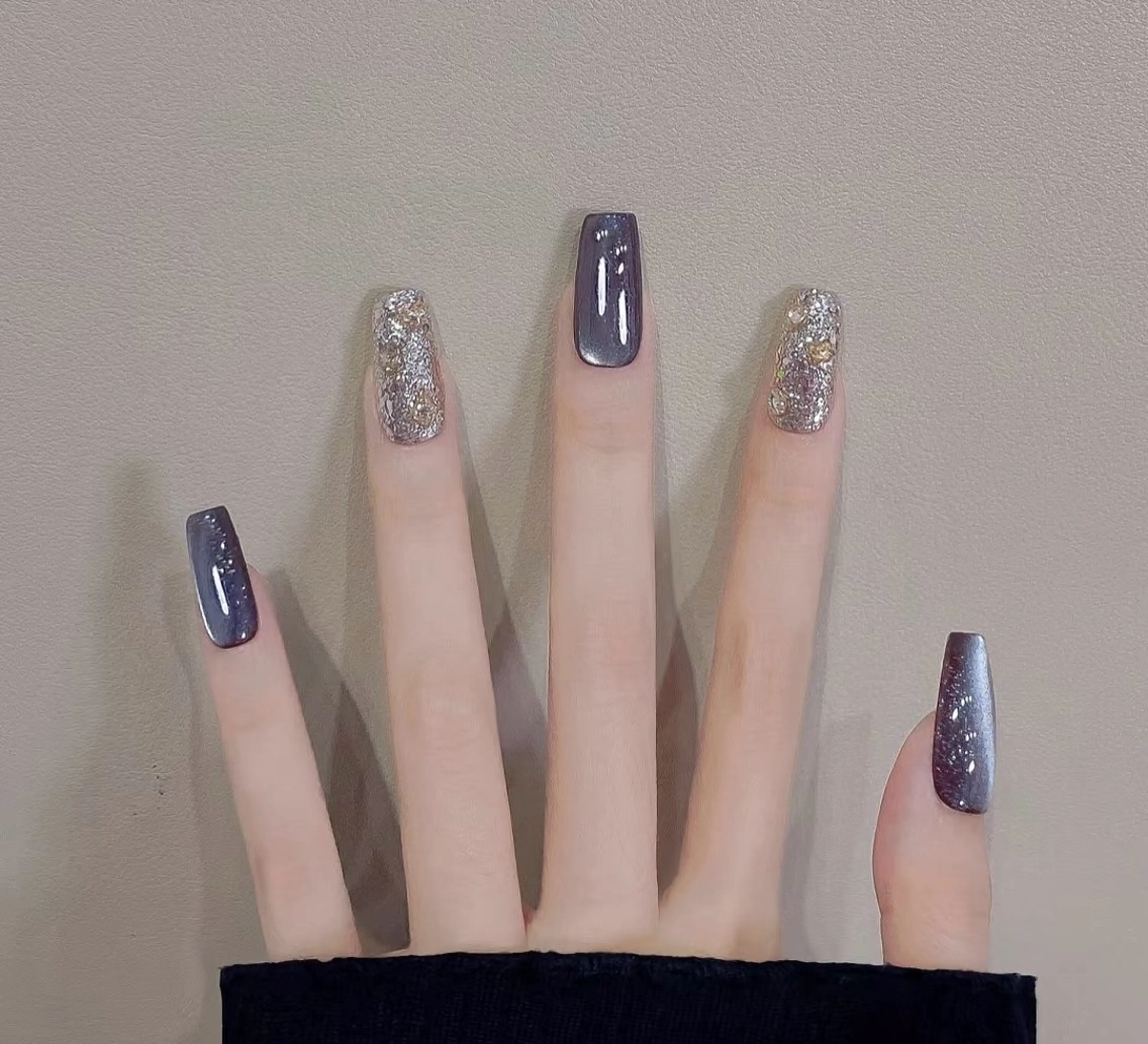 ネイル 高木 維麗絲のネイルデザイン