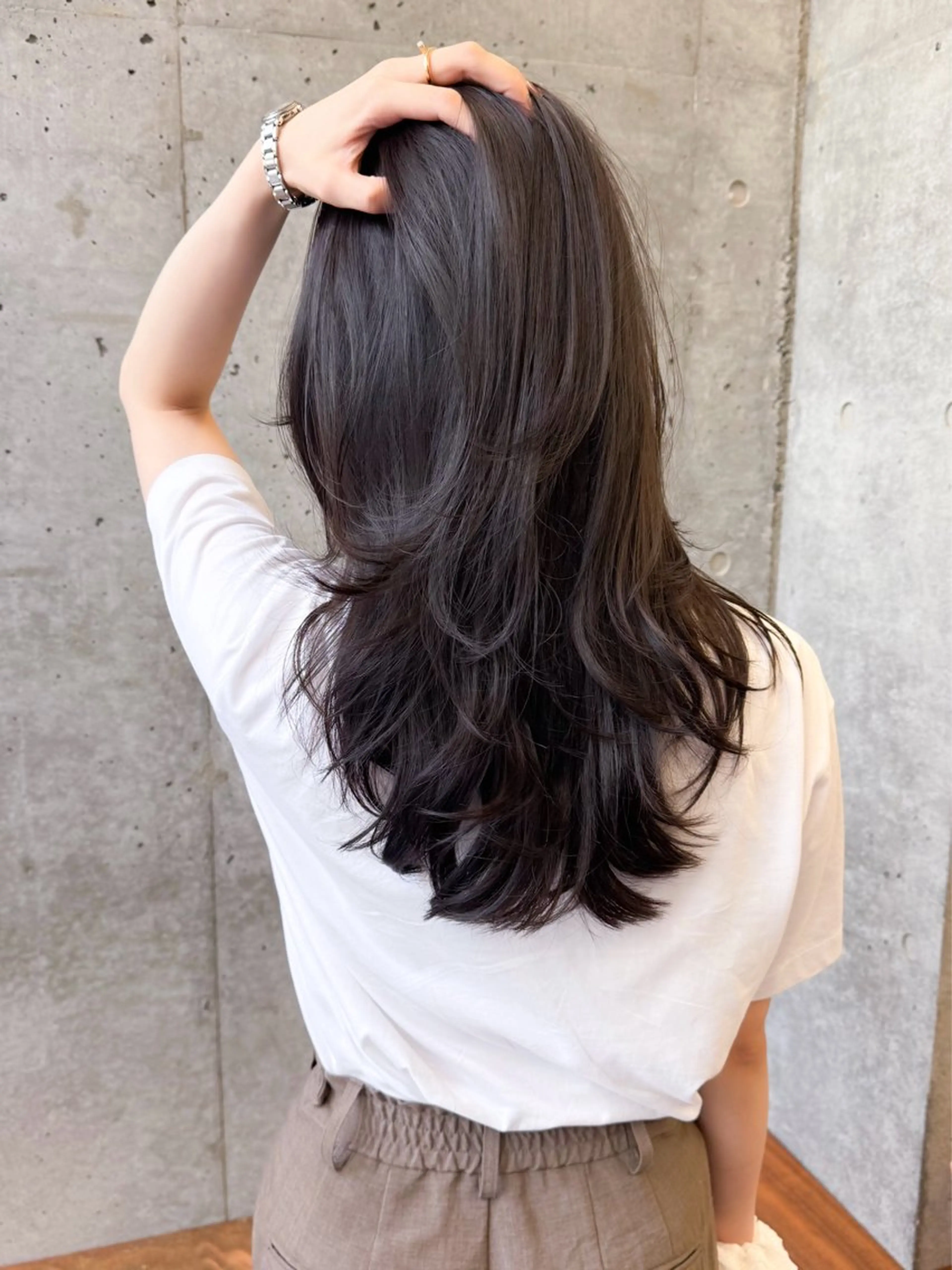 セミロング カラー パーマ ヘアアレンジ 美髪改善/レイヤー カット🫧辻未侑のヘアスタイル