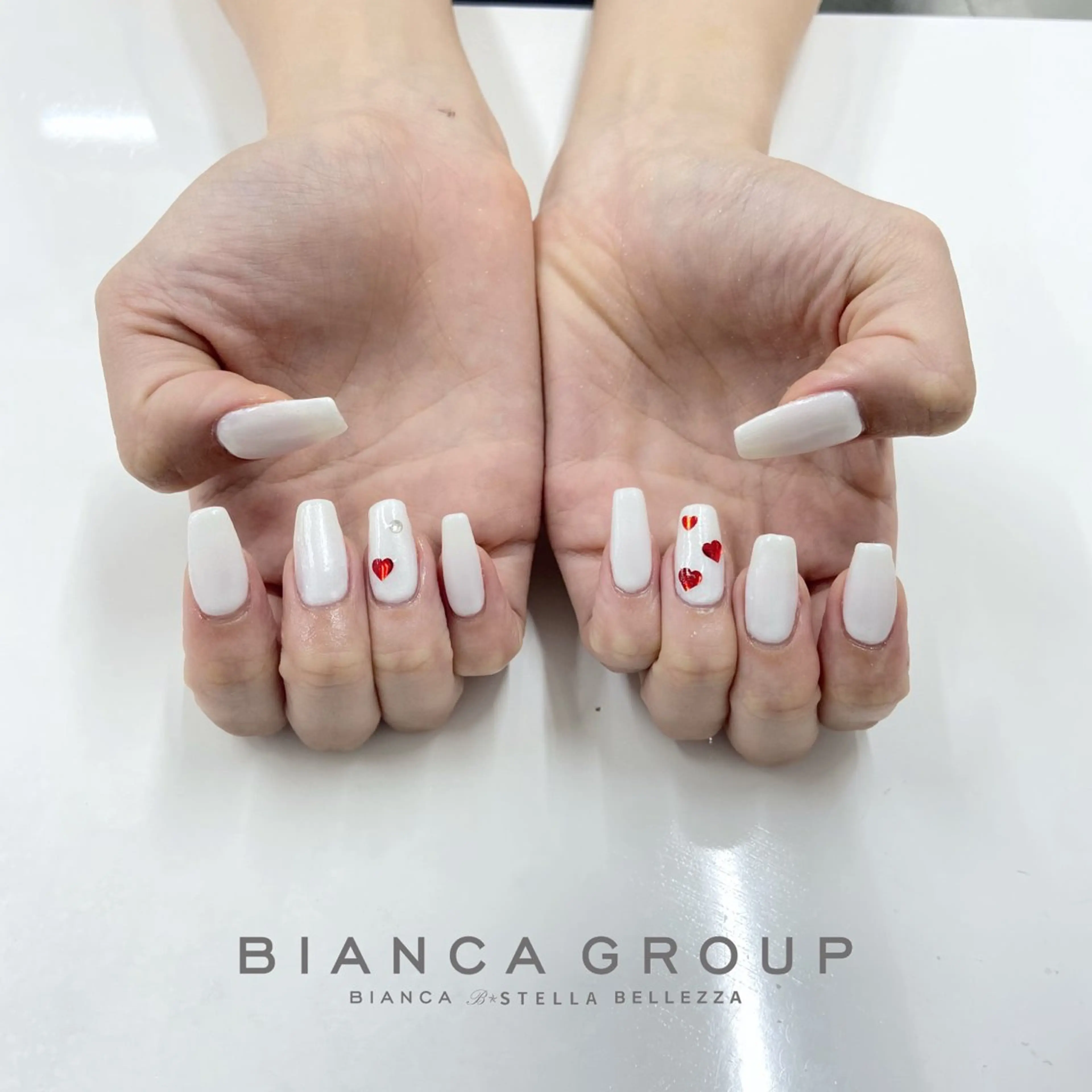 ネイル ハンドネイル Bianca 若松 颯菜のネイルデザイン