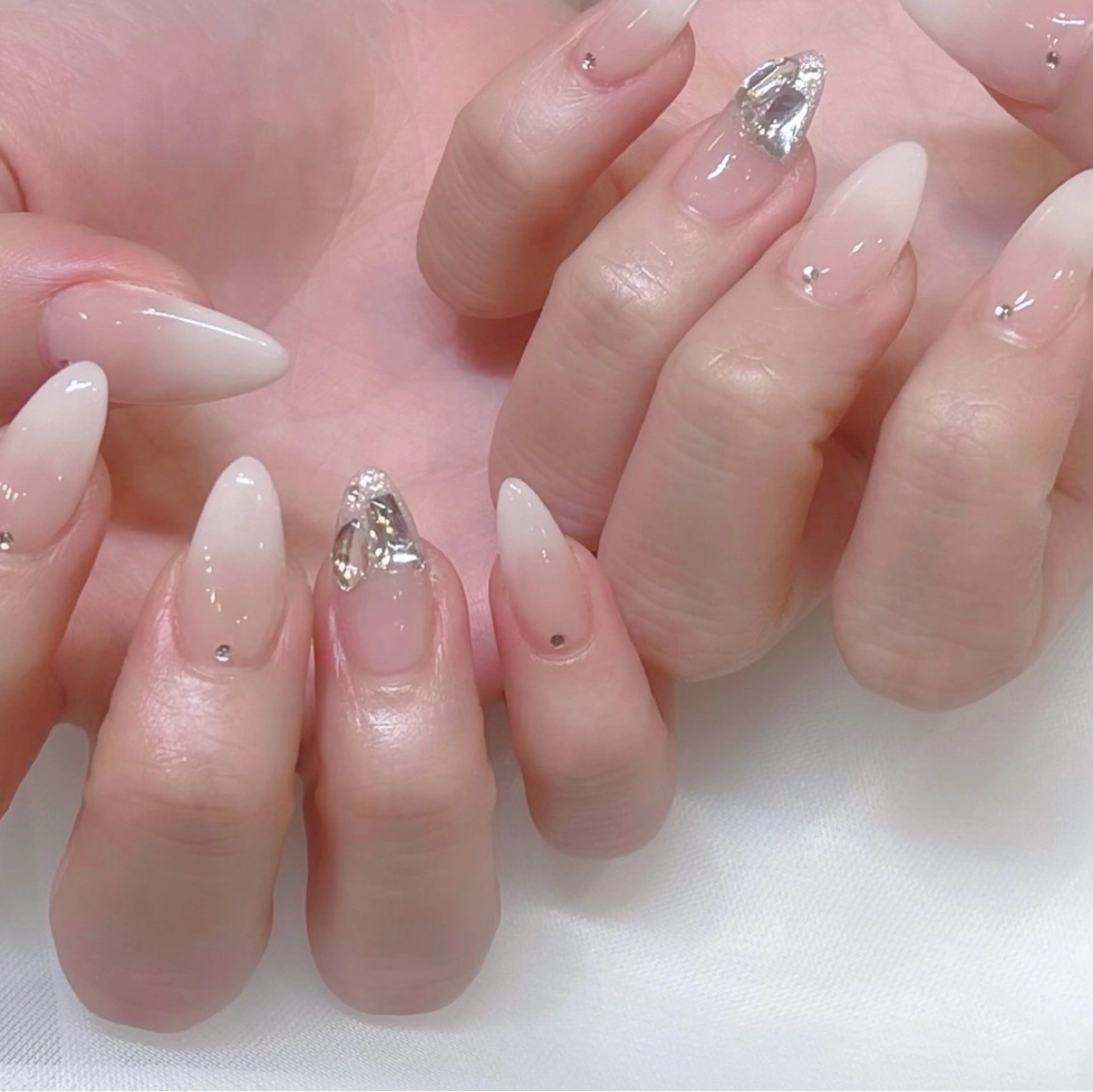 ネイル ハンドネイル emu sakiのネイルデザイン