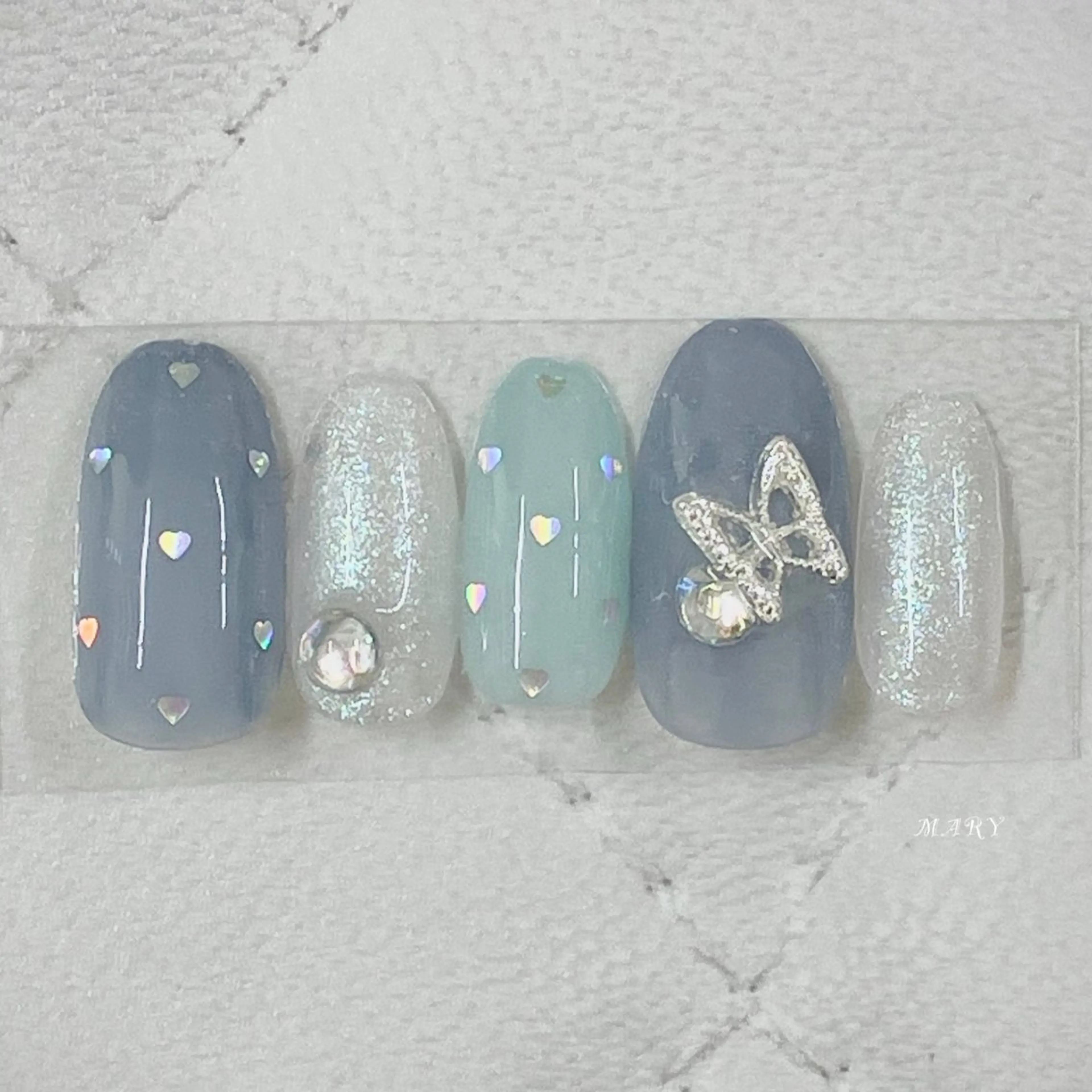 ネイル ブルー ドット ニュアンスネイル 夏ネイル ハンドネイル Mary nail所属・Mary nail .narumiのネイルデザイン