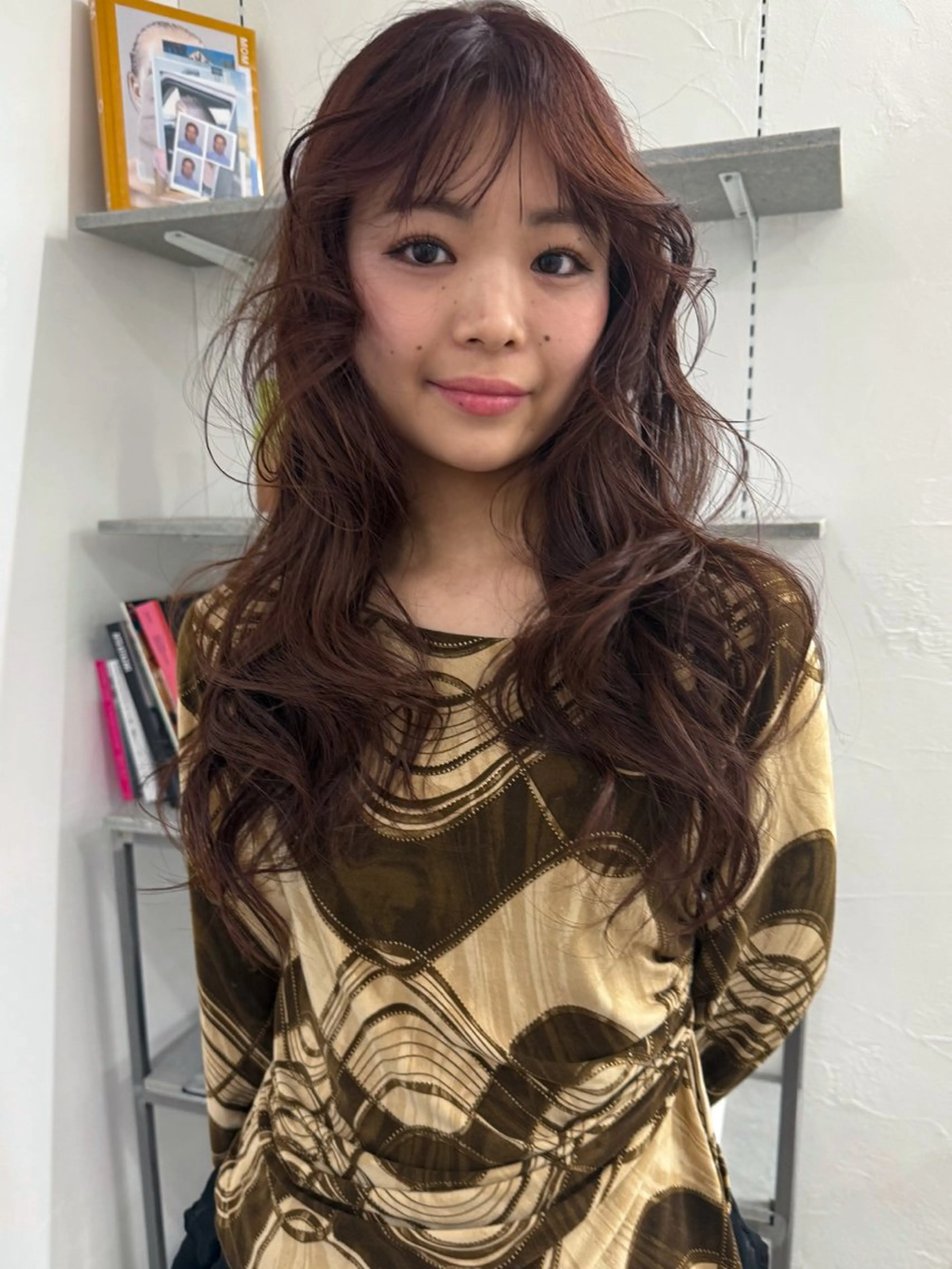 ロング イシイ モエカのヘアスタイル