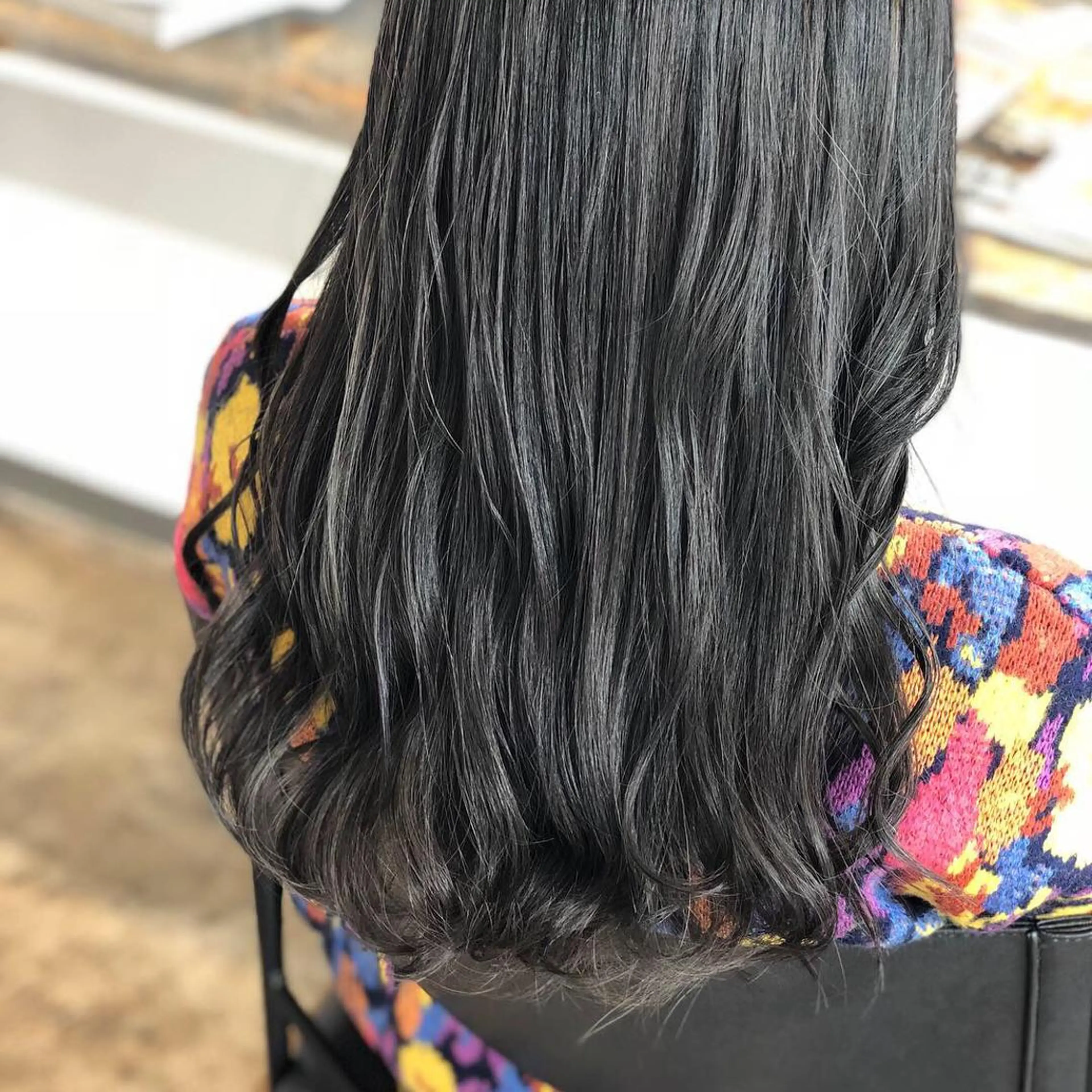 ロング カラー ハイトーン/レイヤー /ケアブリーチ石川治のヘアスタイル