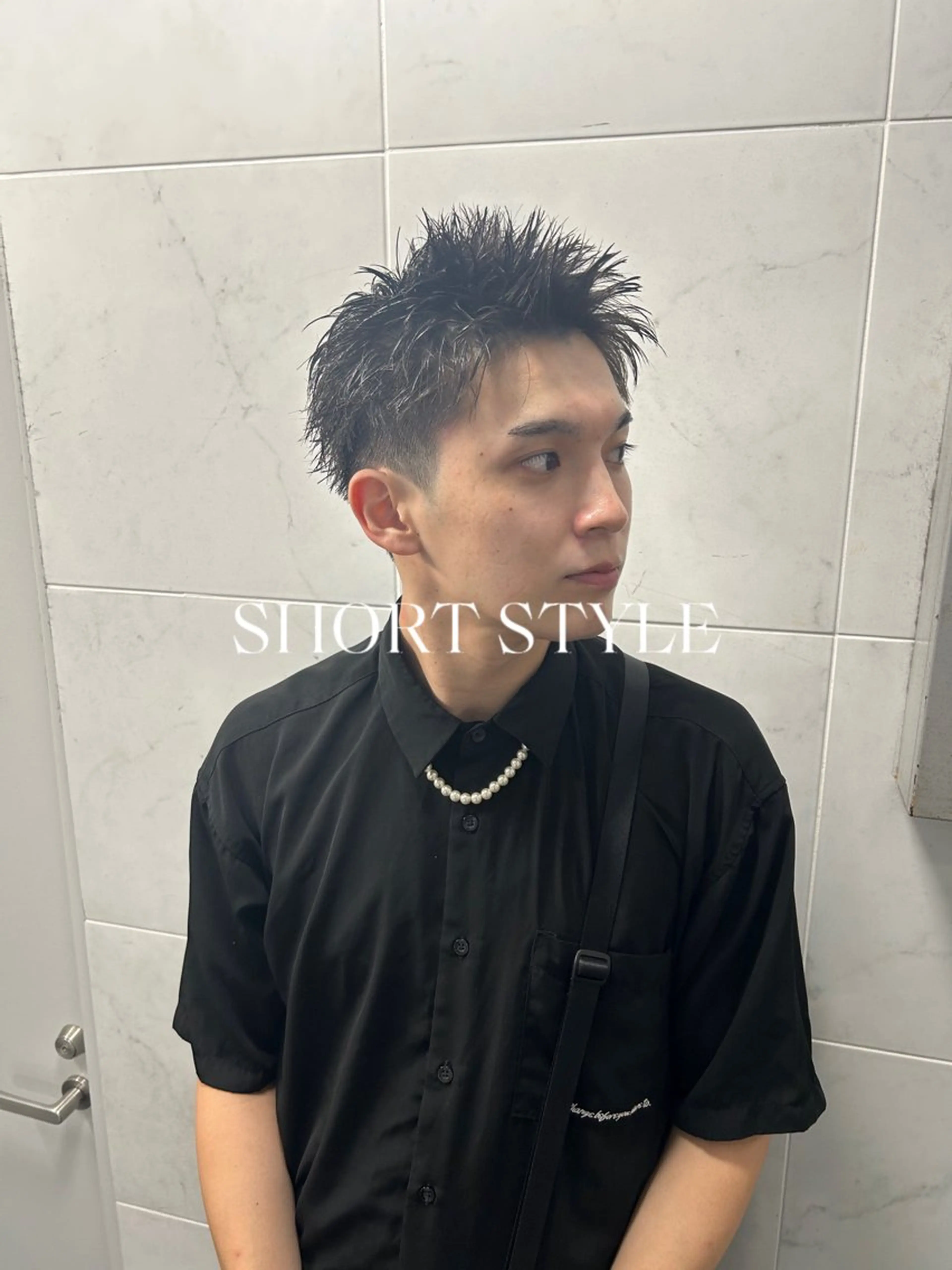 ショート パーマ メンズ メンズブリーチ メンズハイライト メンズインナーカラー メンズパーマ プードルパーマ カット charme所属・💈メンズ特化 /伊藤大輝💈のヘアスタイル