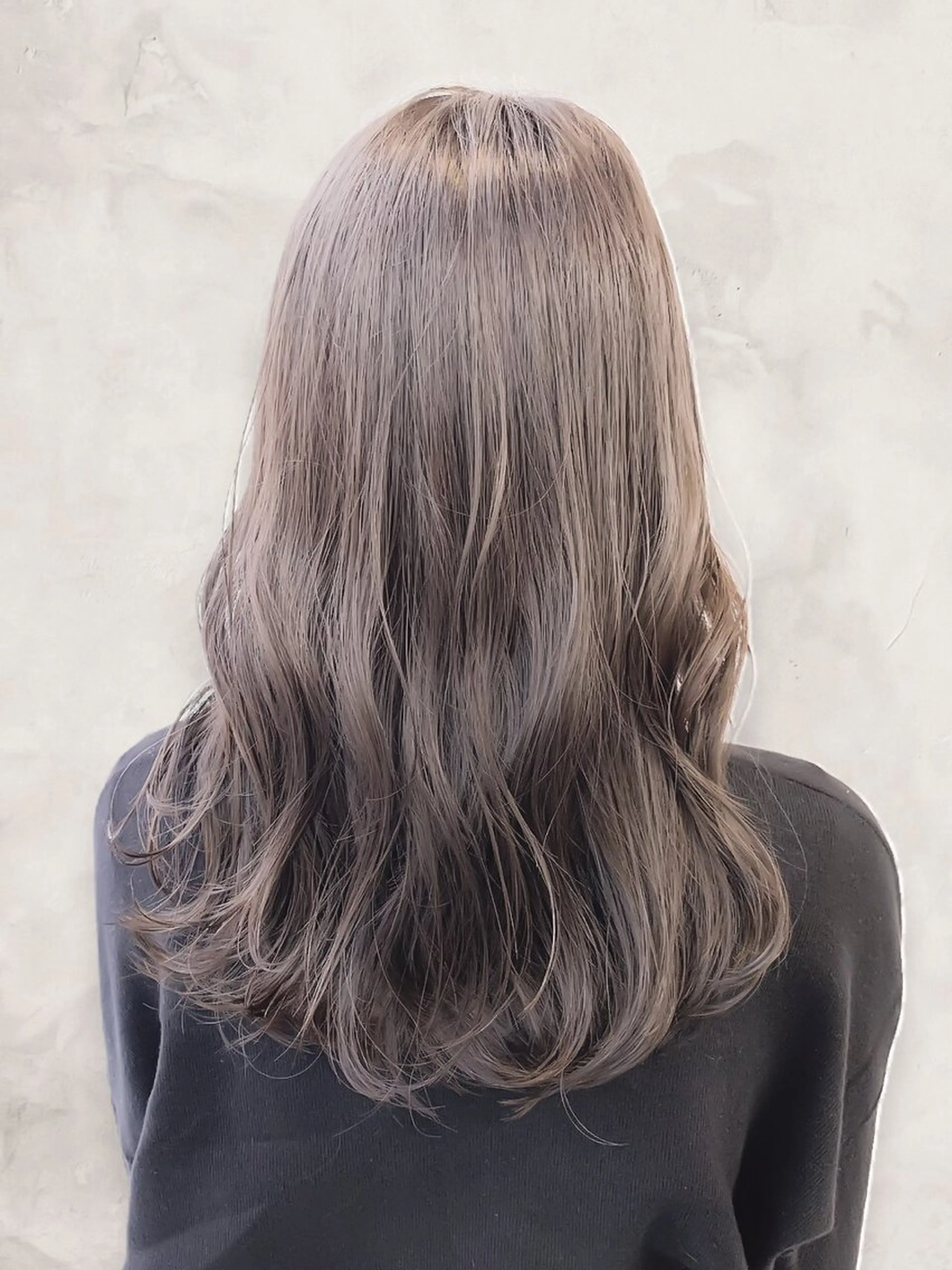ロング カラー HAIR&MAKE EARTH湘南台所属・三谷 朋世のヘアスタイル