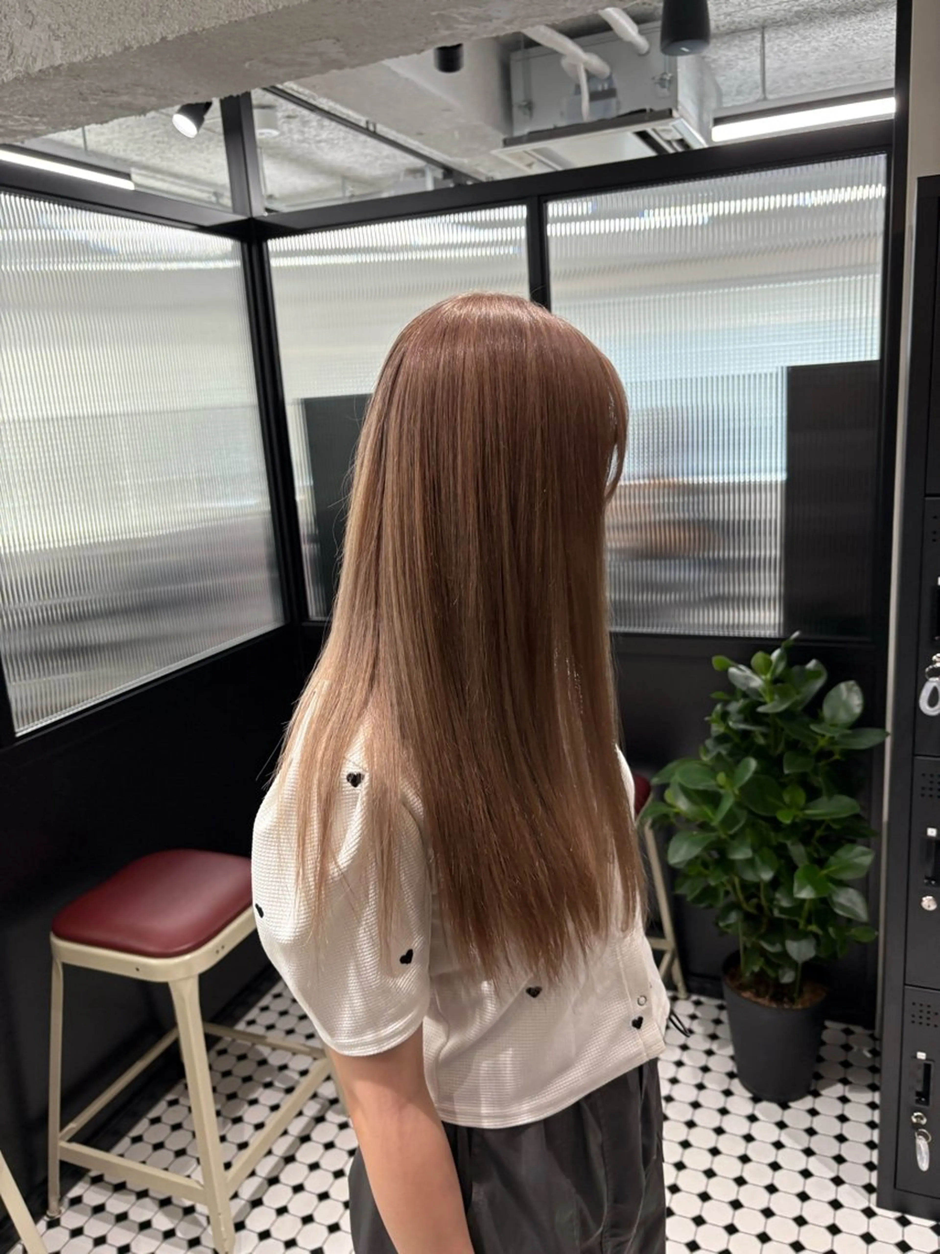 ロング カラー ヘアカラー 韓国ヘア暗髪 ダブルカラーメンズ可のヘアスタイル