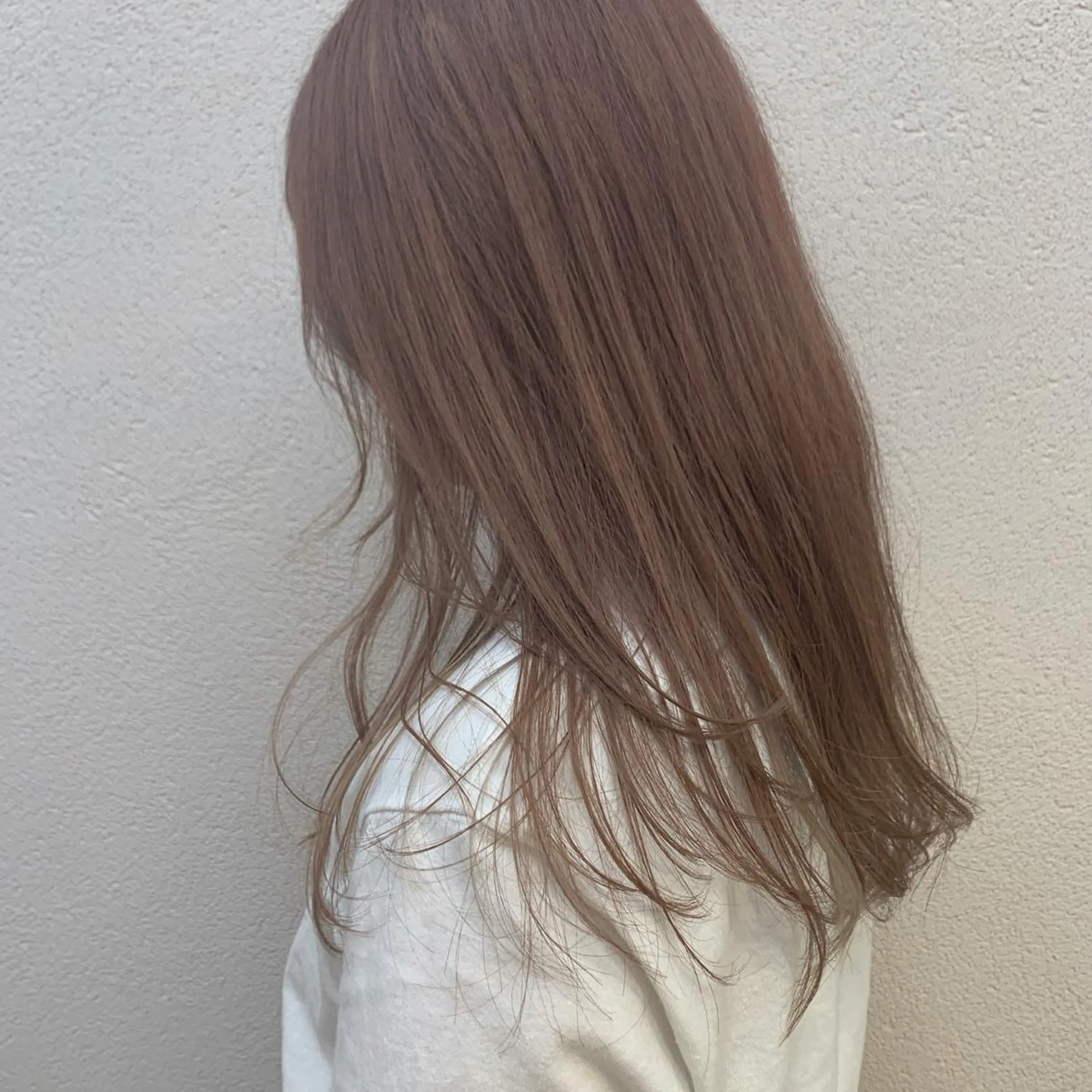 ロング カラー ベージュカラー ブリーチ ピンクカラー ピンクベージュ ayano /トレンドヘアのヘアスタイル