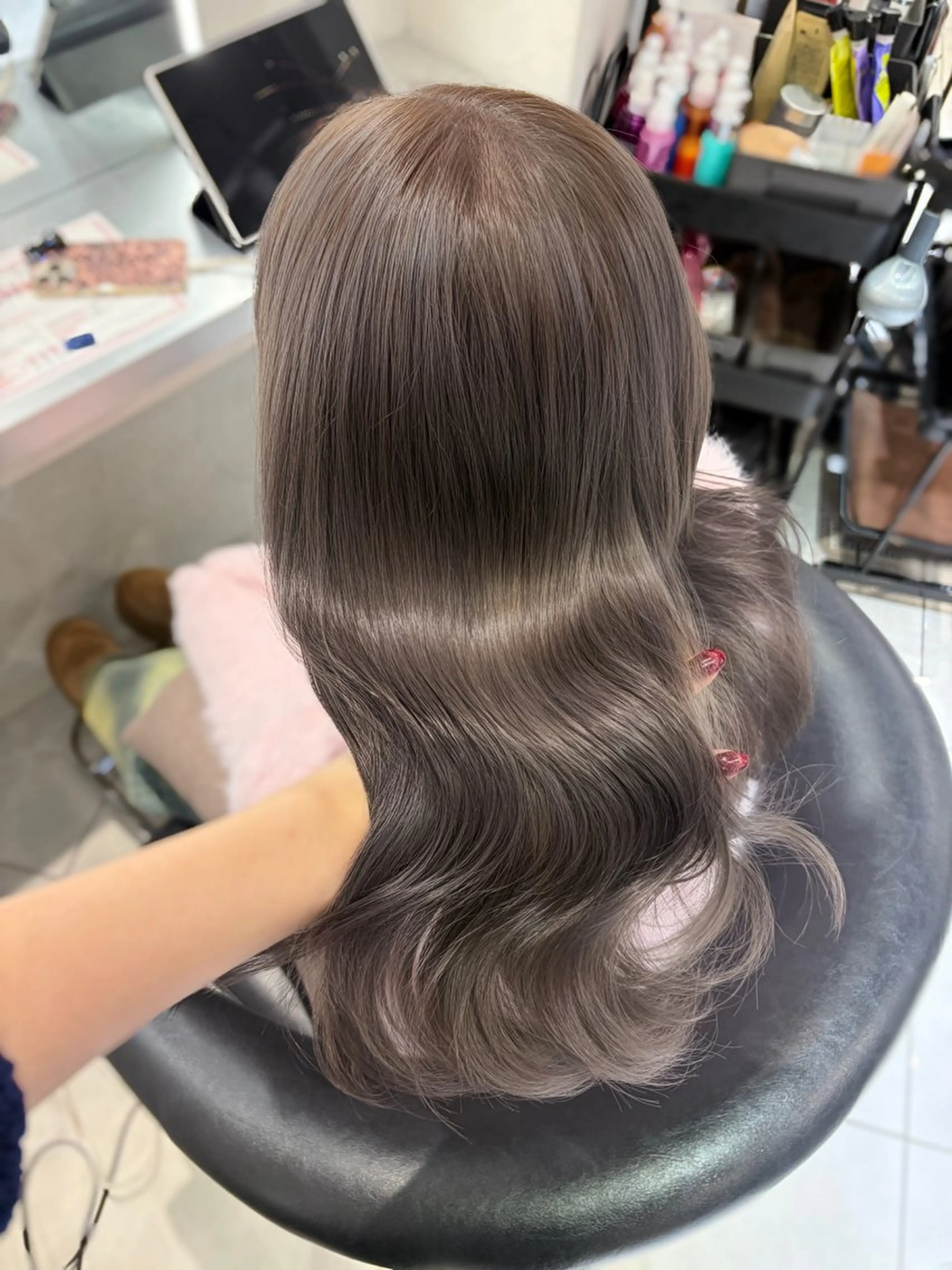 セミロング カラー ブリーチ 透明感カラー グレージュ ミルクティーグレージュ ヘアカラー トリートメント 韓国レイヤー×モテ髪 /MITSUKI🤍のヘアスタイル