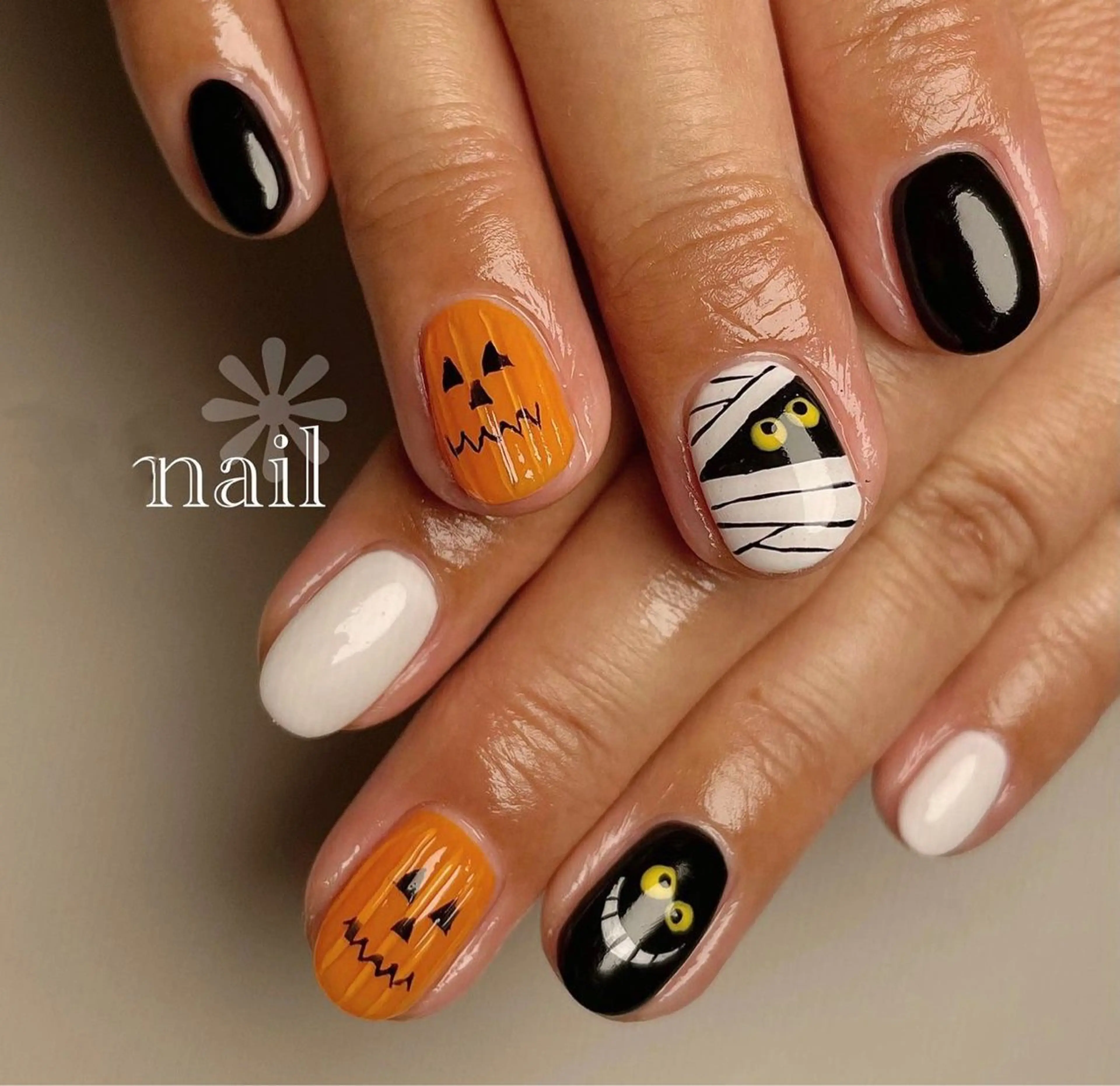 ネイル ジェルネイル ハロウィン ハート 韓国ネイル ニュアンスネイル Niko nailサロンのネイルデザイン