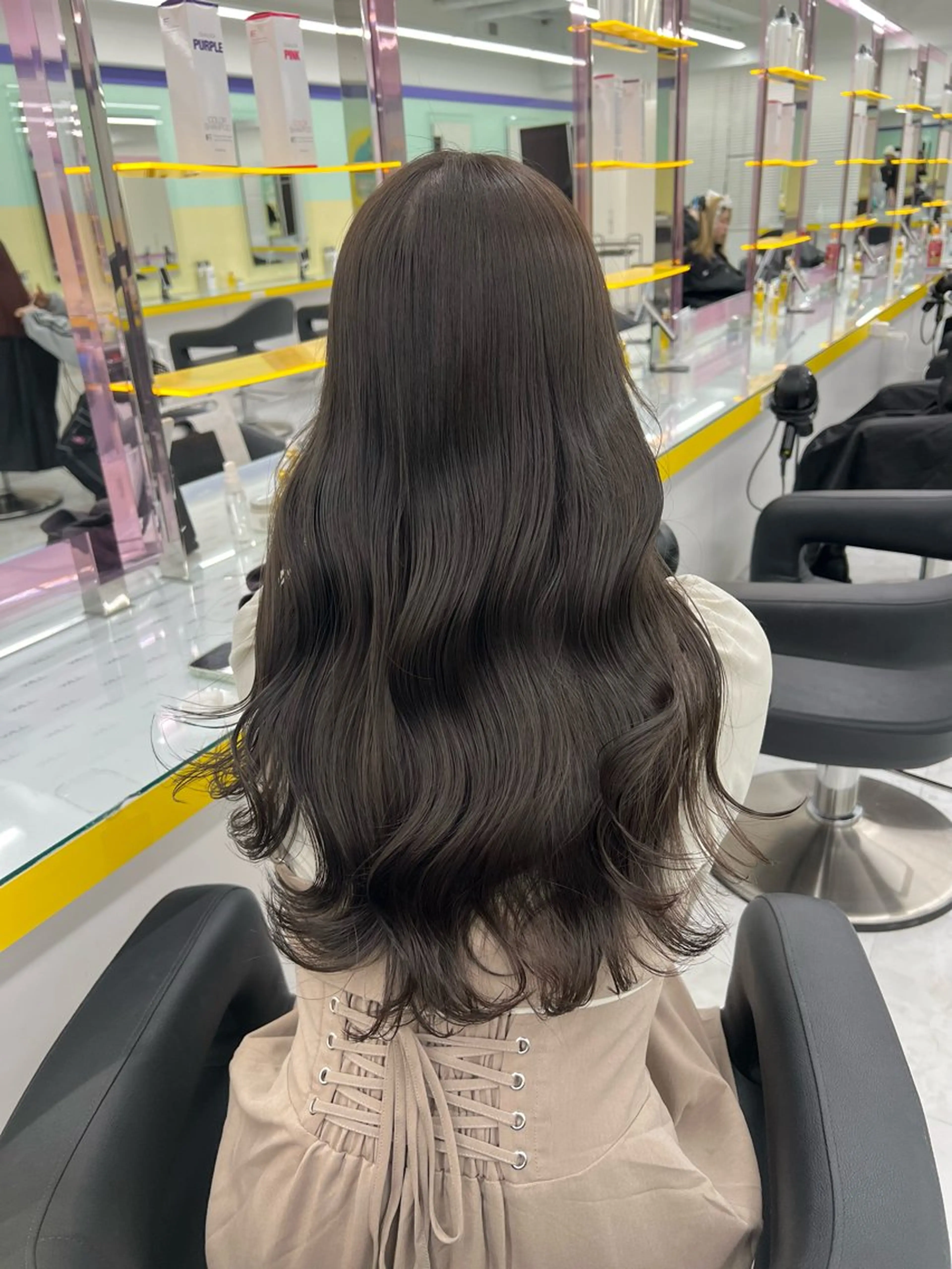 ロング ヘアカラー トリートメント ヘッドスパ ヘアセット 💍レイヤーカット 艶髪💍亘紘輝のヘアスタイル