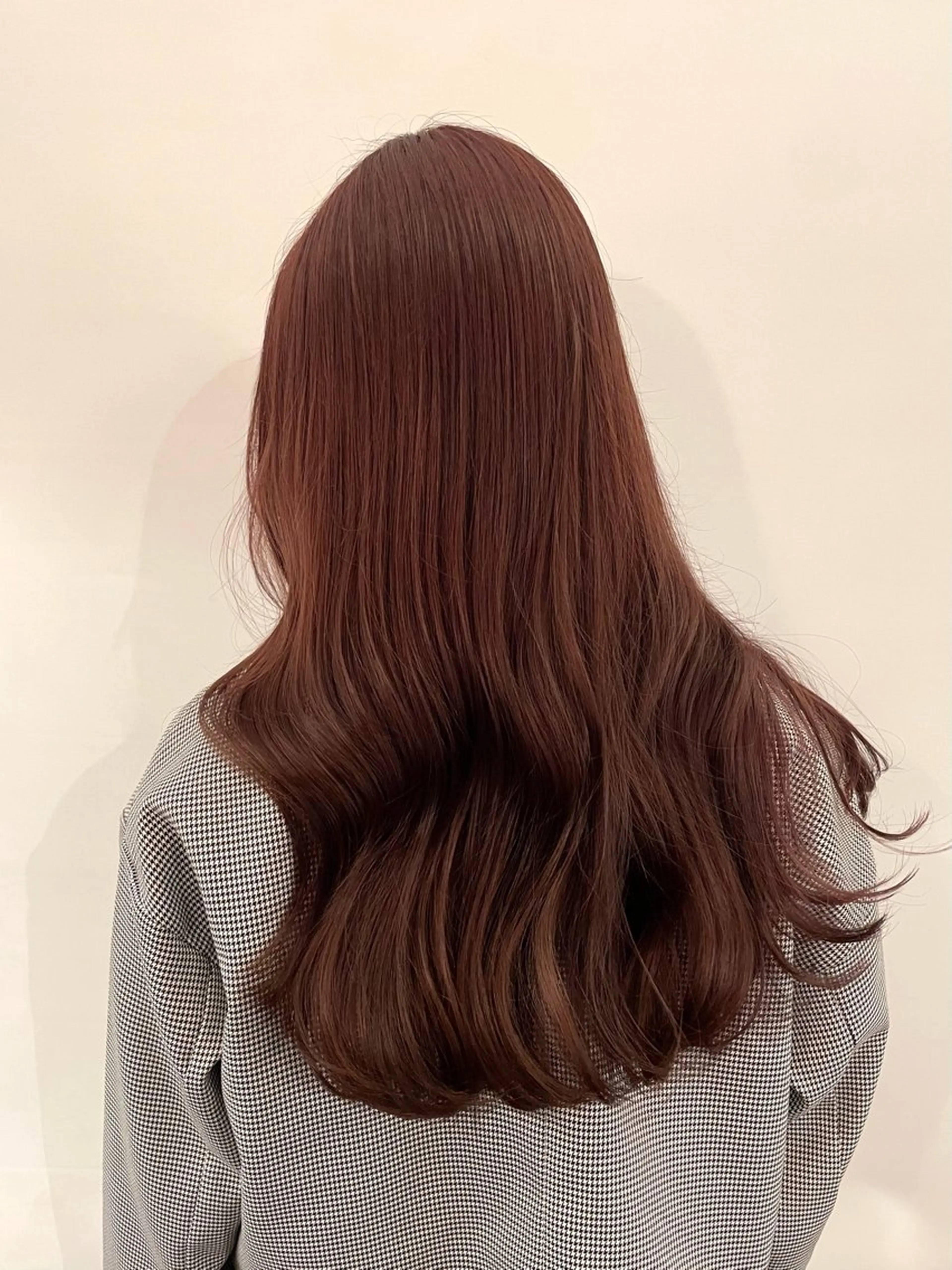 ロング カラー ブラウンカラー ピンクカラー ピンクブラウン TIECHEL所属・韓国ナチュラル・ ベージュ/落合夏希のヘアスタイル