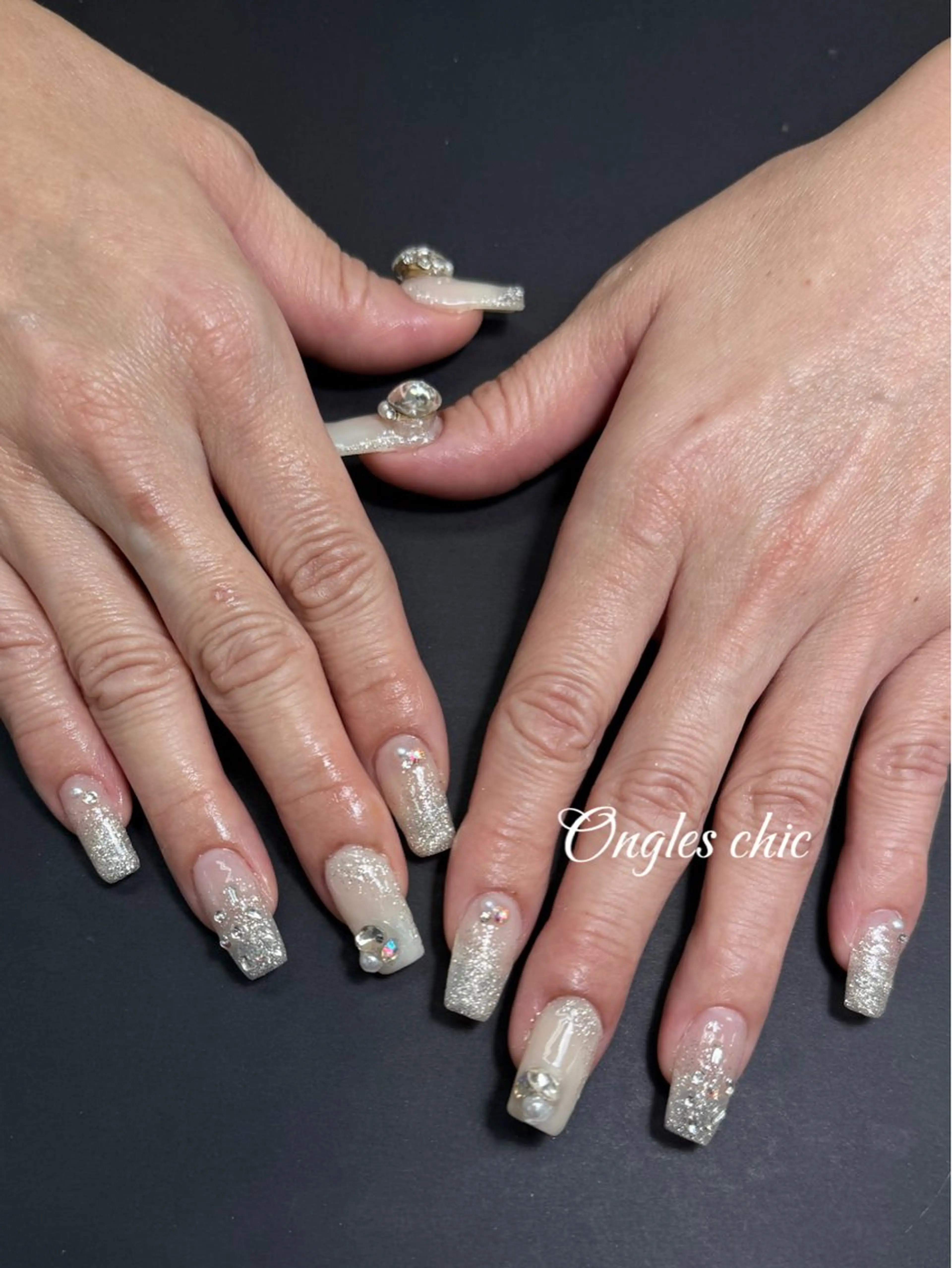 ネイル ハンドネイル ongles chicのネイルデザイン