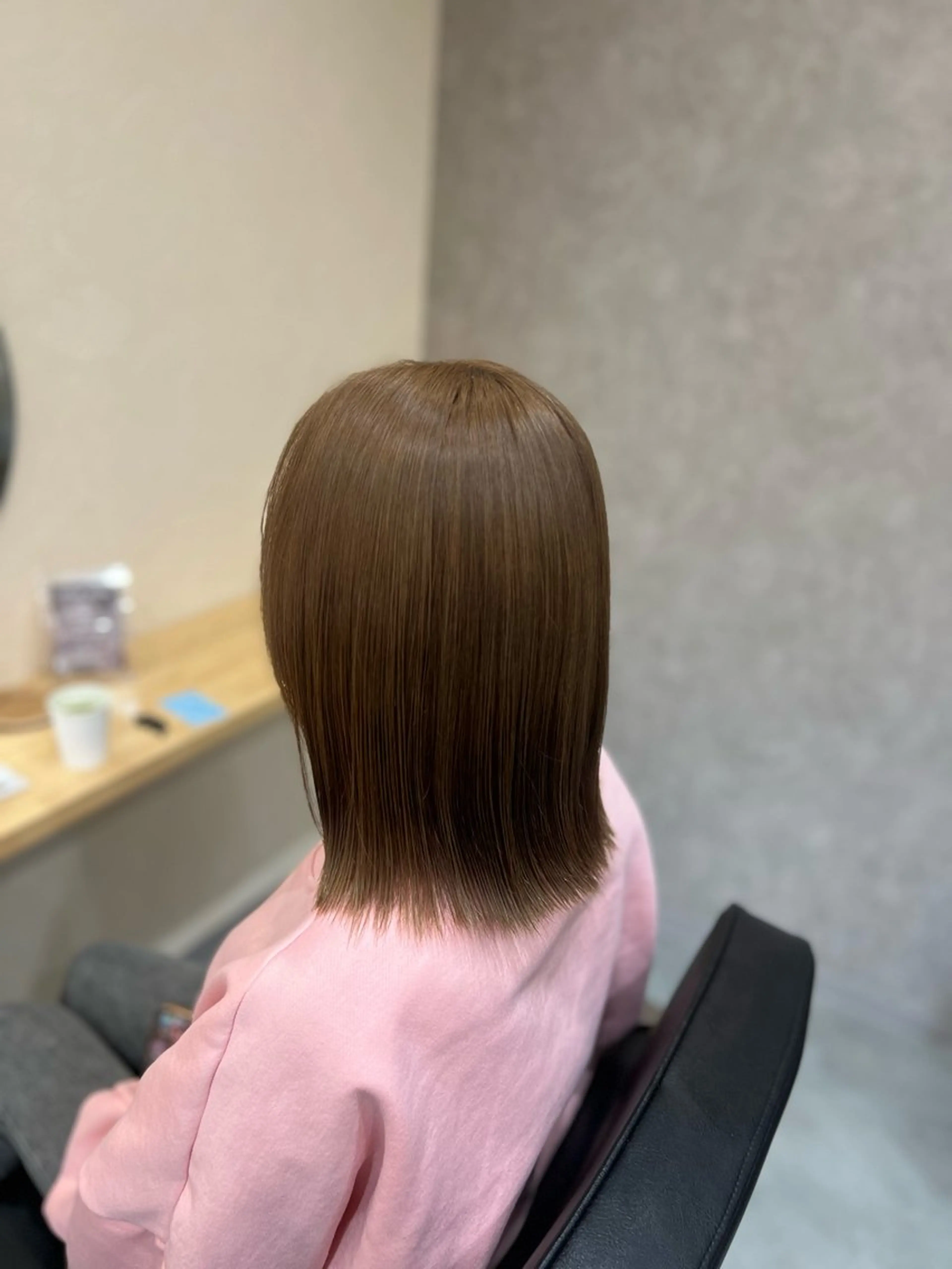 セミロング カラー 🫧ケアブリーチ🫧 ✨艶カラーのヘアスタイル