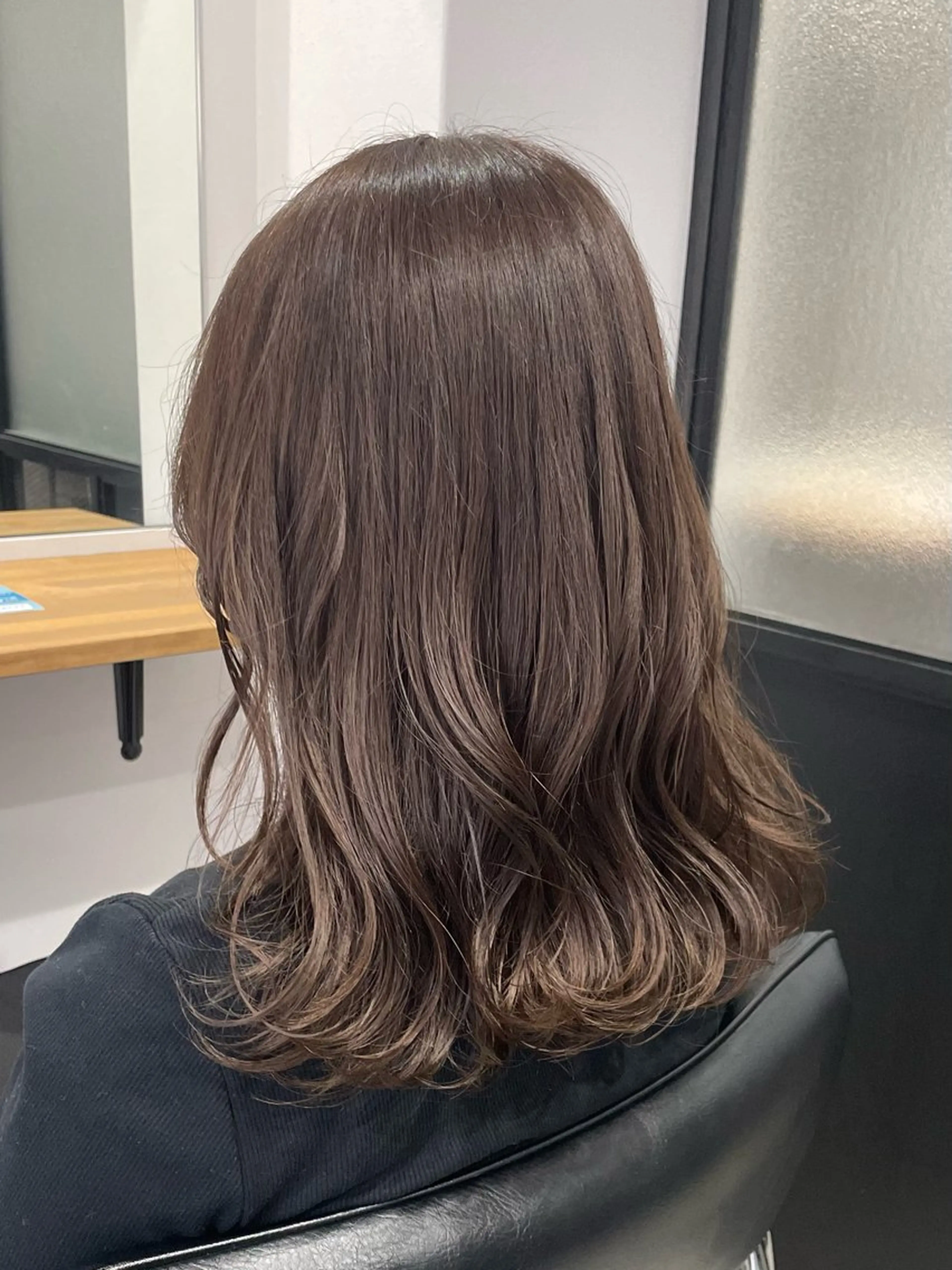 ミディアム カラー カット ヘアカラー トリートメント classic kawasaki所属・川崎のカラー職人🥣 kentaのヘアスタイル