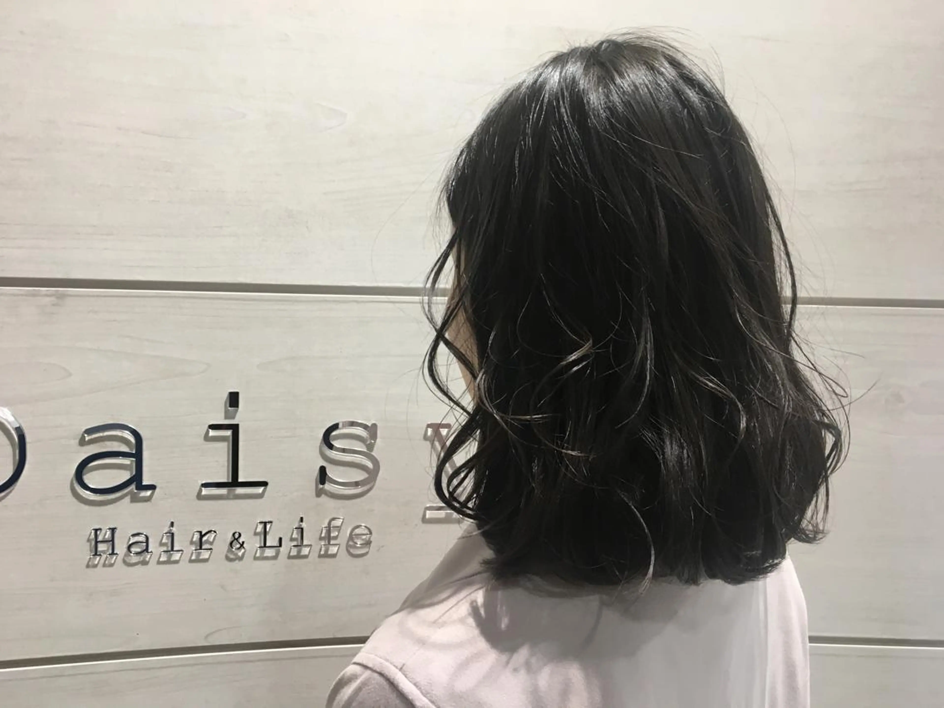 ミディアム salowin郡山所属・佐藤 結花のヘアスタイル