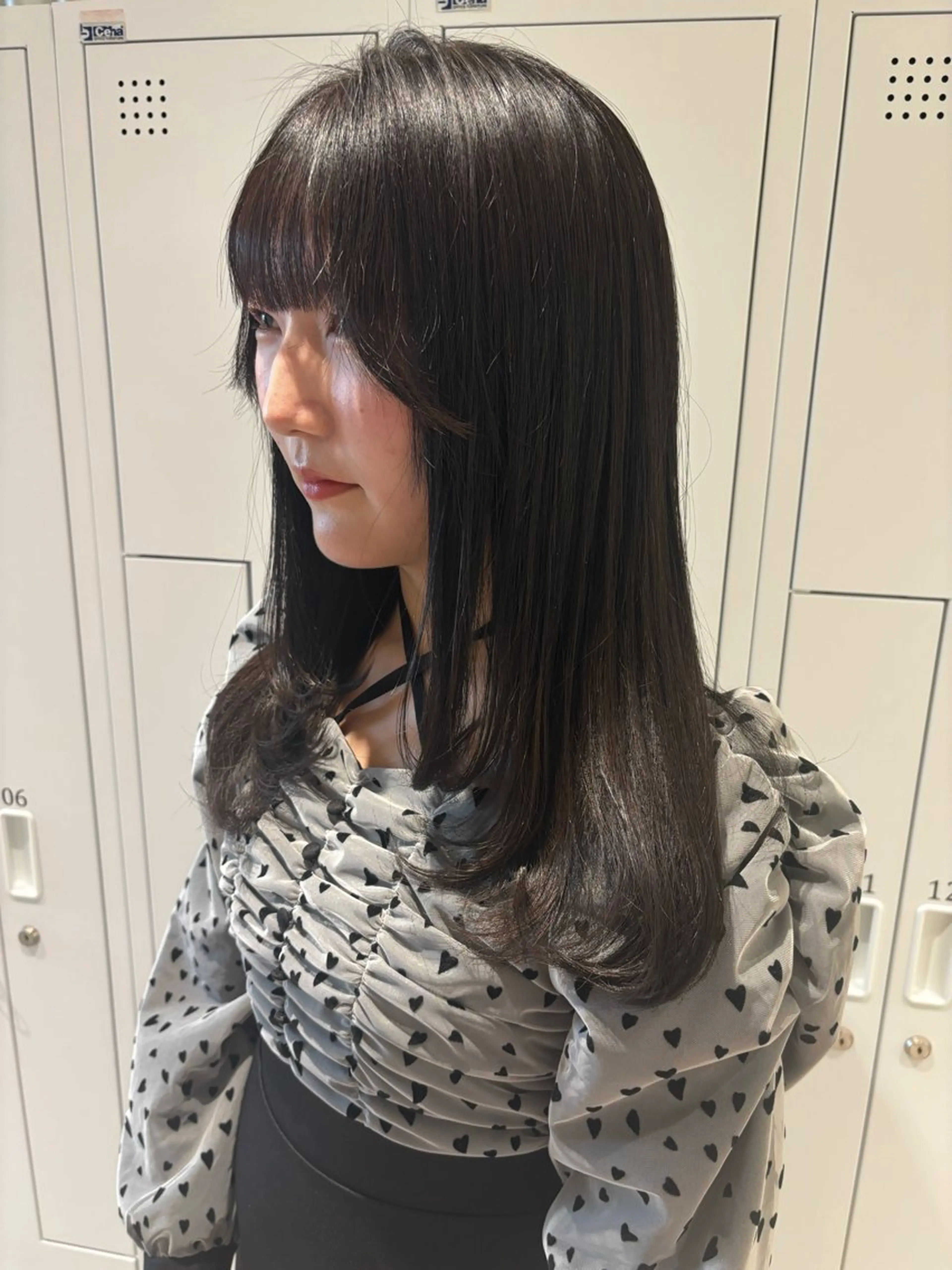 セミロング カラー パーマ ヘアアレンジ レイヤーカット ヘアカラー トリートメント ヘッドスパ ヘアセット 押切 響　のヘアスタイル