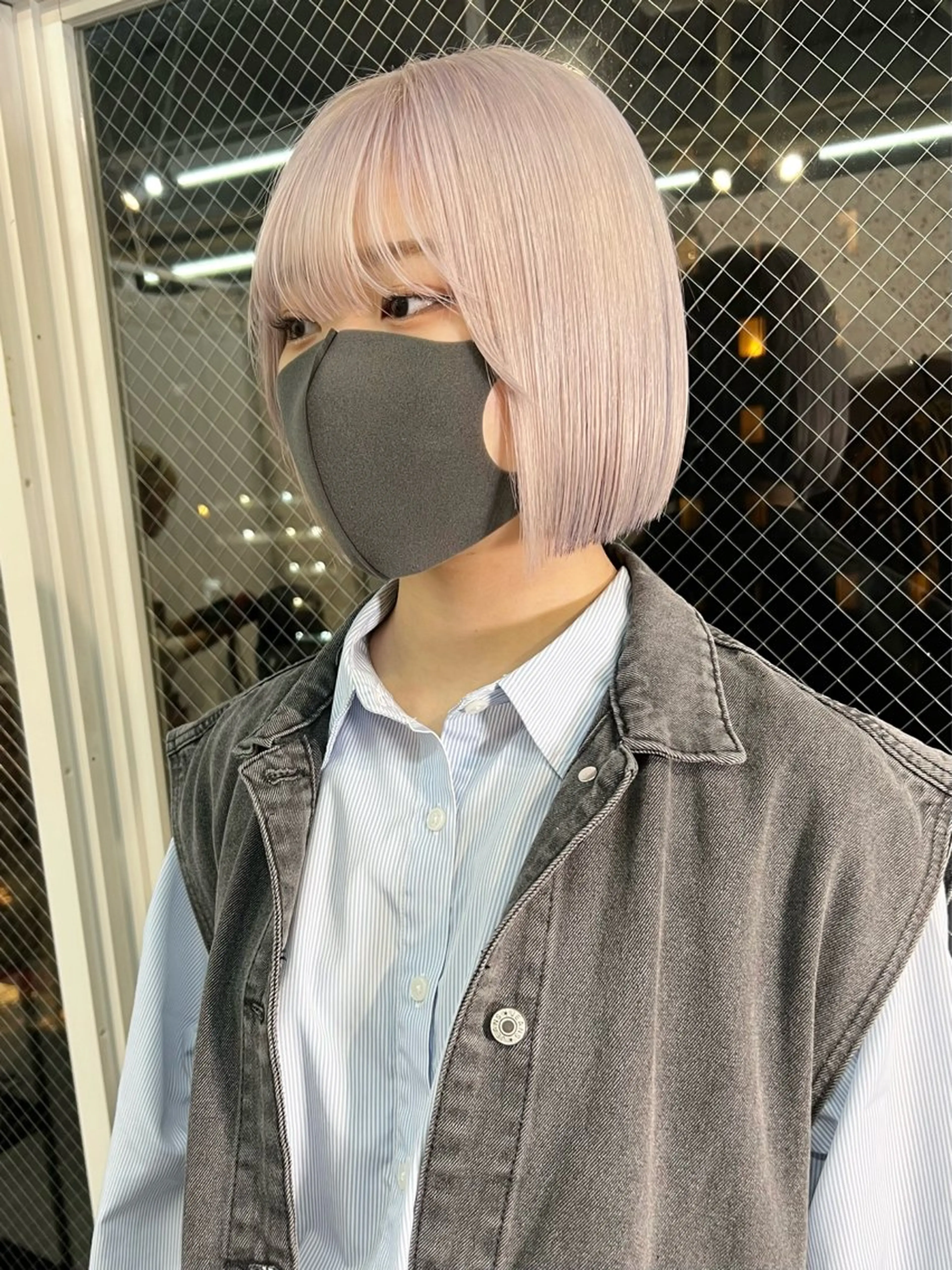ショート カラー ブリーチ ブルーカラー ブルーバイオレット ケアブリーチ ダブルカラー ヘアカラー トリートメント lani 天神大名/ブリーチのヘアスタイル